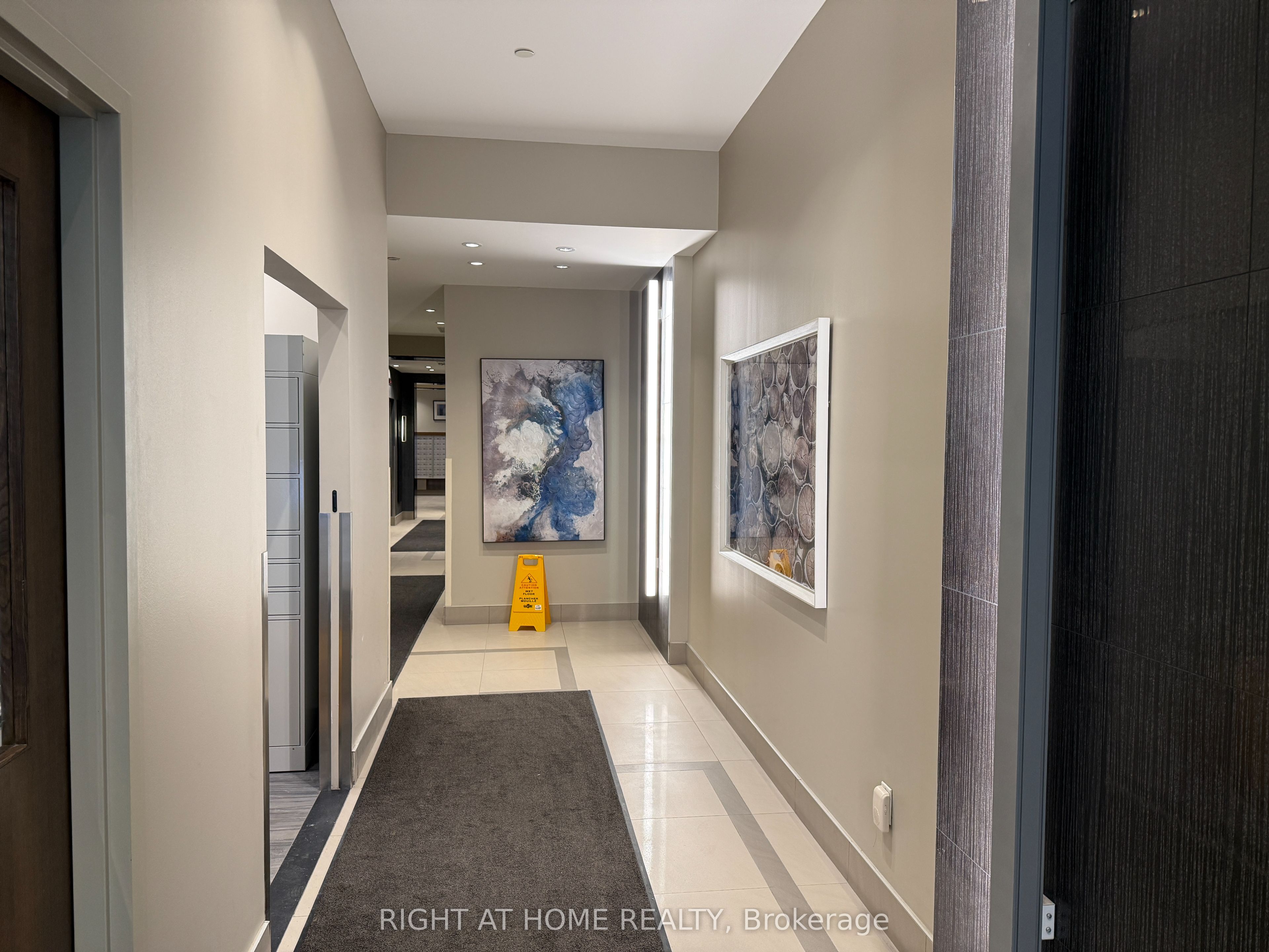 3975 Grand Park Drive, Mississauga, ON L5B 0K4 photo 5