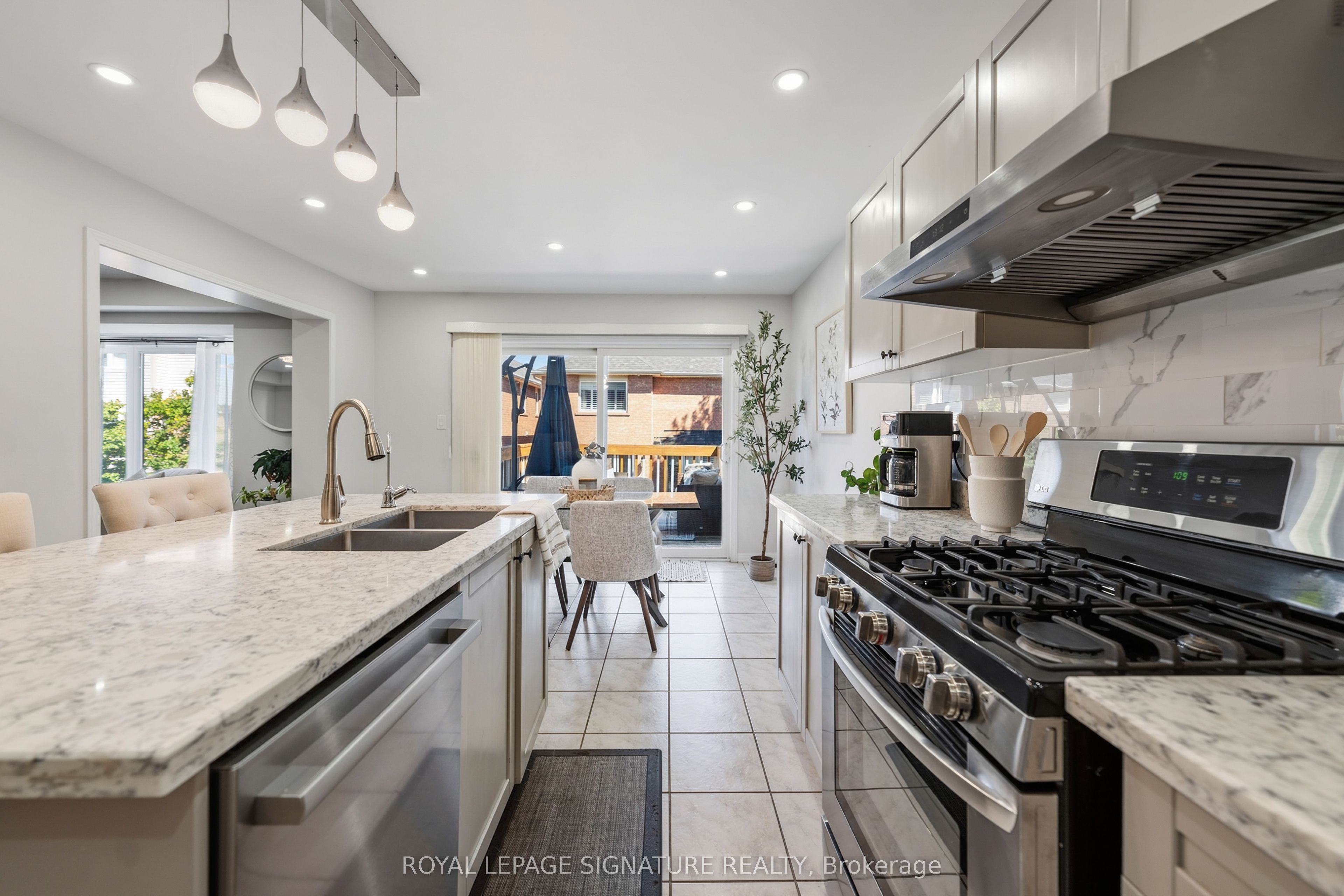 3195 Munson Crescent, Burlington, ON L7M 0B9 photo 5