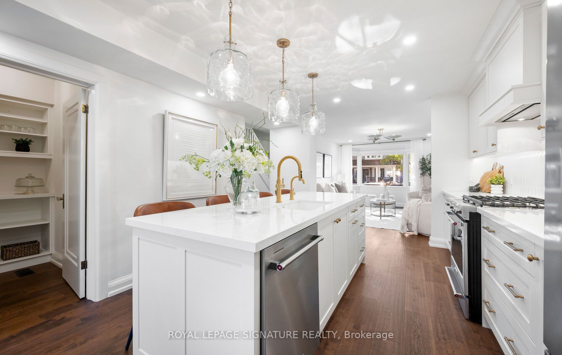 193 Sixth Street, Toronto, ON M8V 3A6 photo 4
