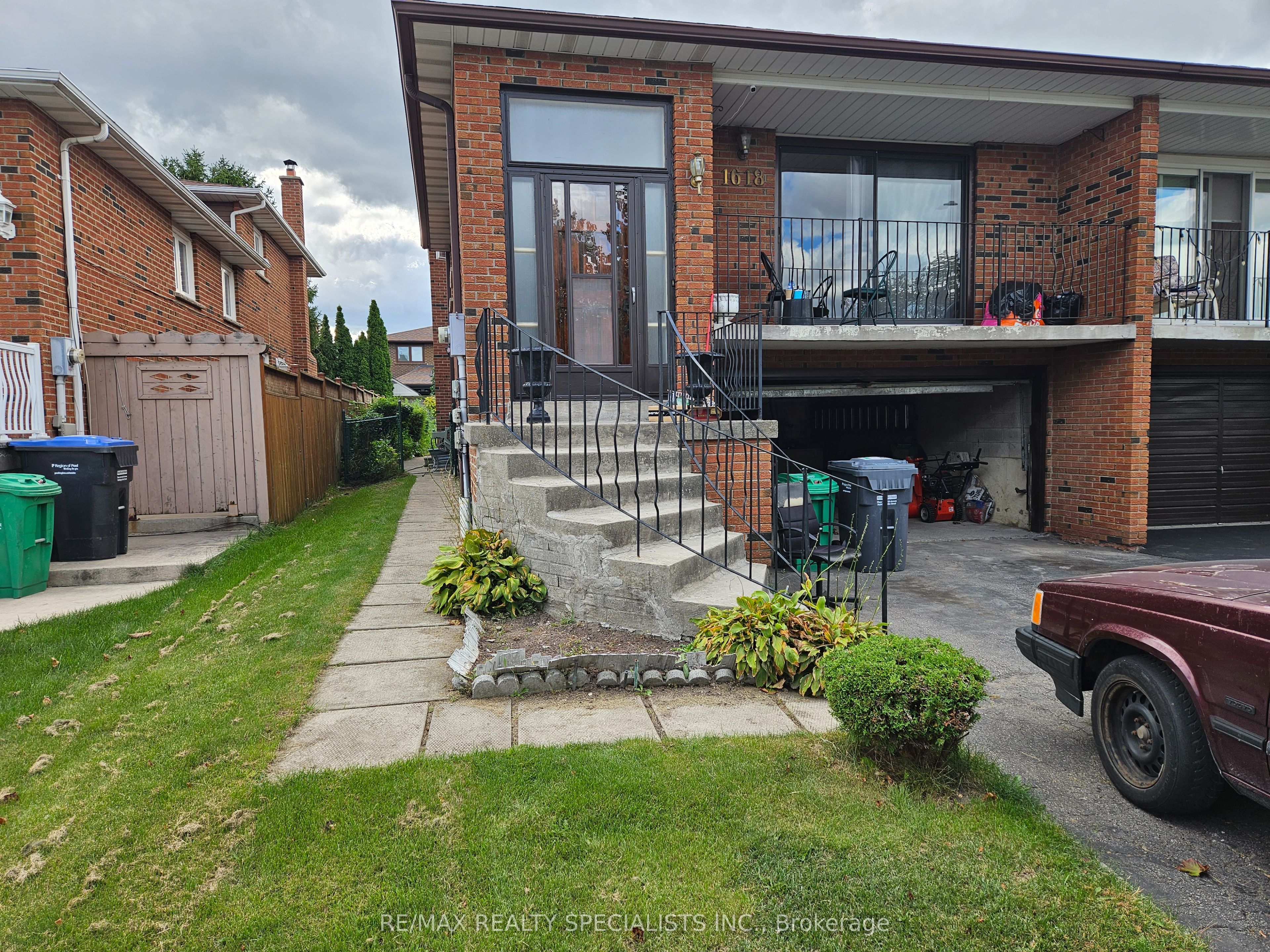 1618 Corkstone Glade (MAIN FLR), Mississauga, ON L4W 2E7