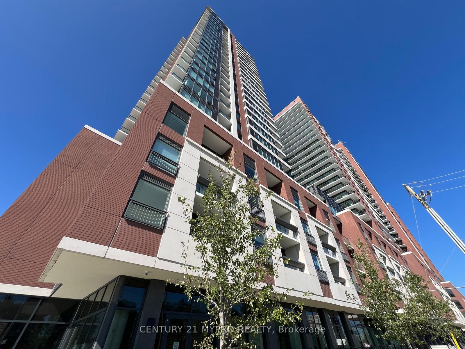 4010 Eglinton Avenue W 2003, Toronto, ON M9A 0G5