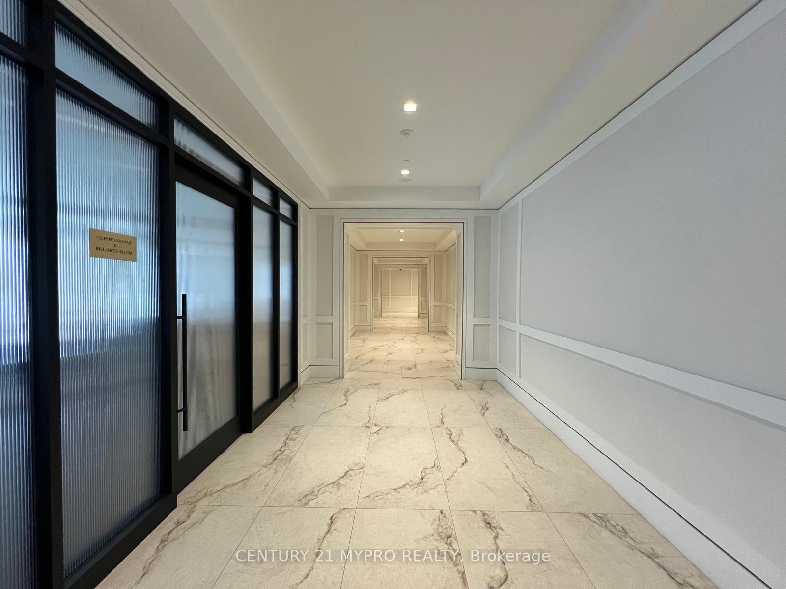 4010 Eglinton Avenue W 2003, Toronto, ON M9A 0G5 photo 4