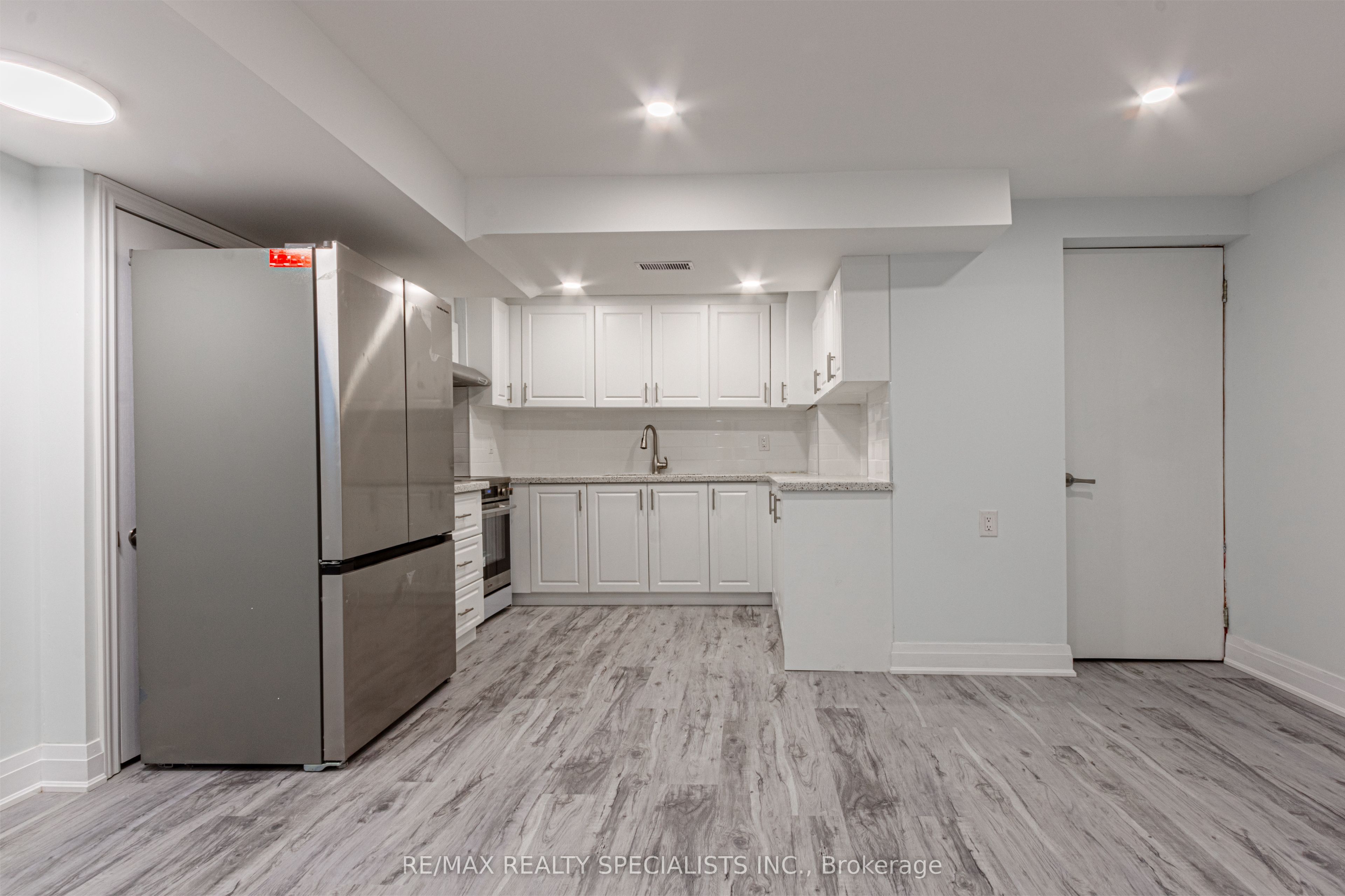 5446 Tasha Drive Lower, Mississauga, ON L5M 6N5 photo 4