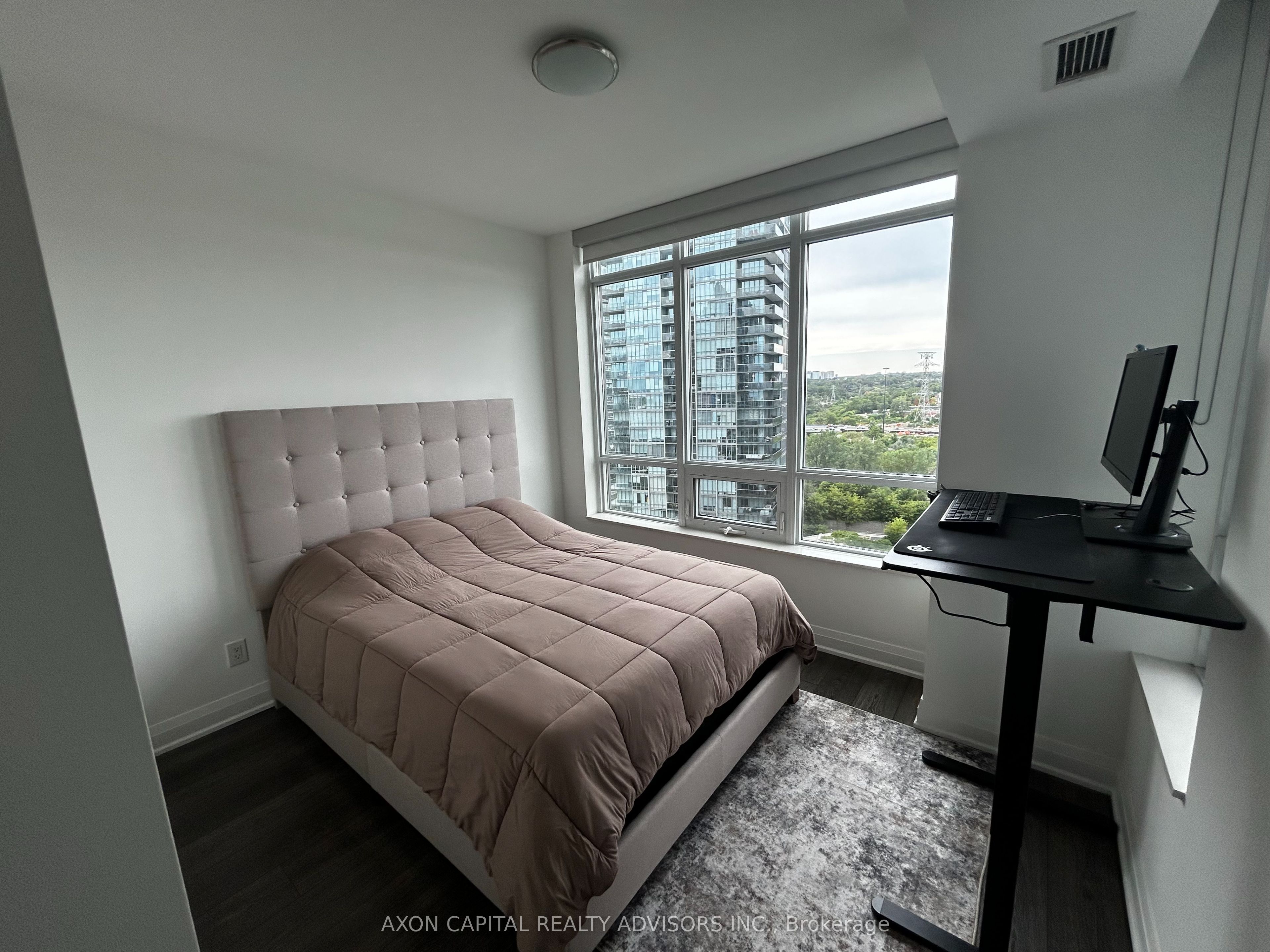 36 Park Lawn Road 1408, Toronto, ON M8V 0E5 photo 4