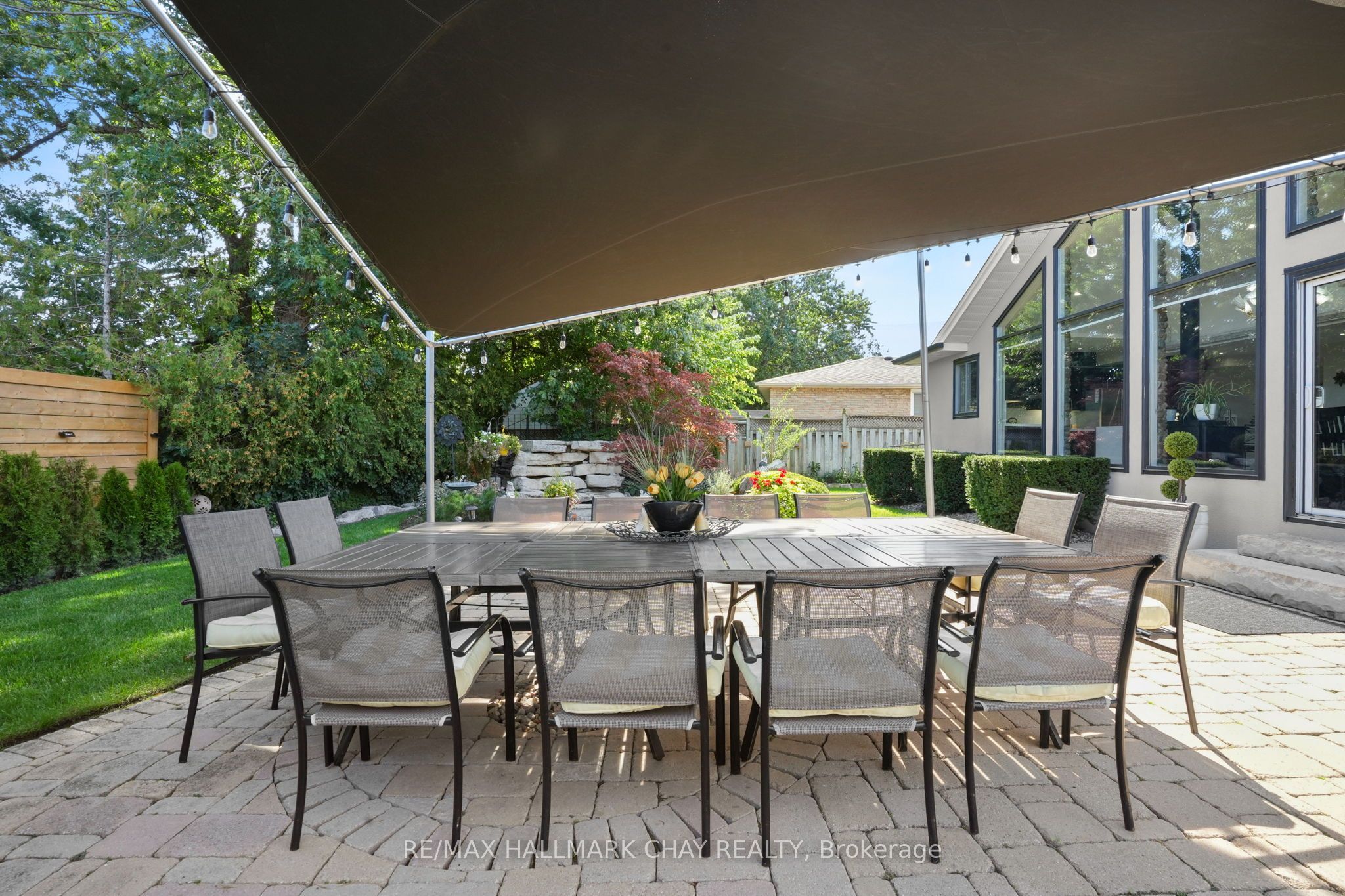 8 Grassington Crescent, Brampton, ON L6S 1Z6 photo 5