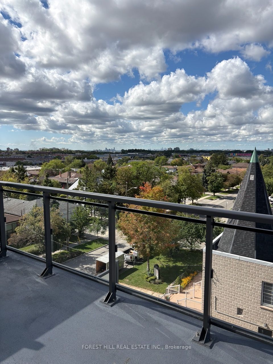 16 McAdam Avenue 508, Toronto, ON M6A 1S5 photo 2