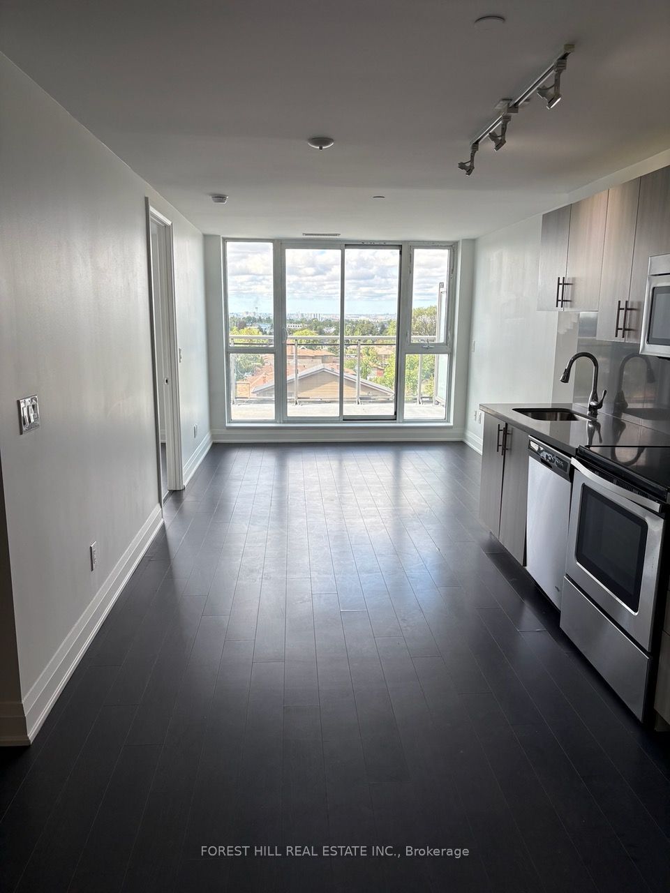 16 McAdam Avenue 508, Toronto, ON M6A 1S5 photo 3