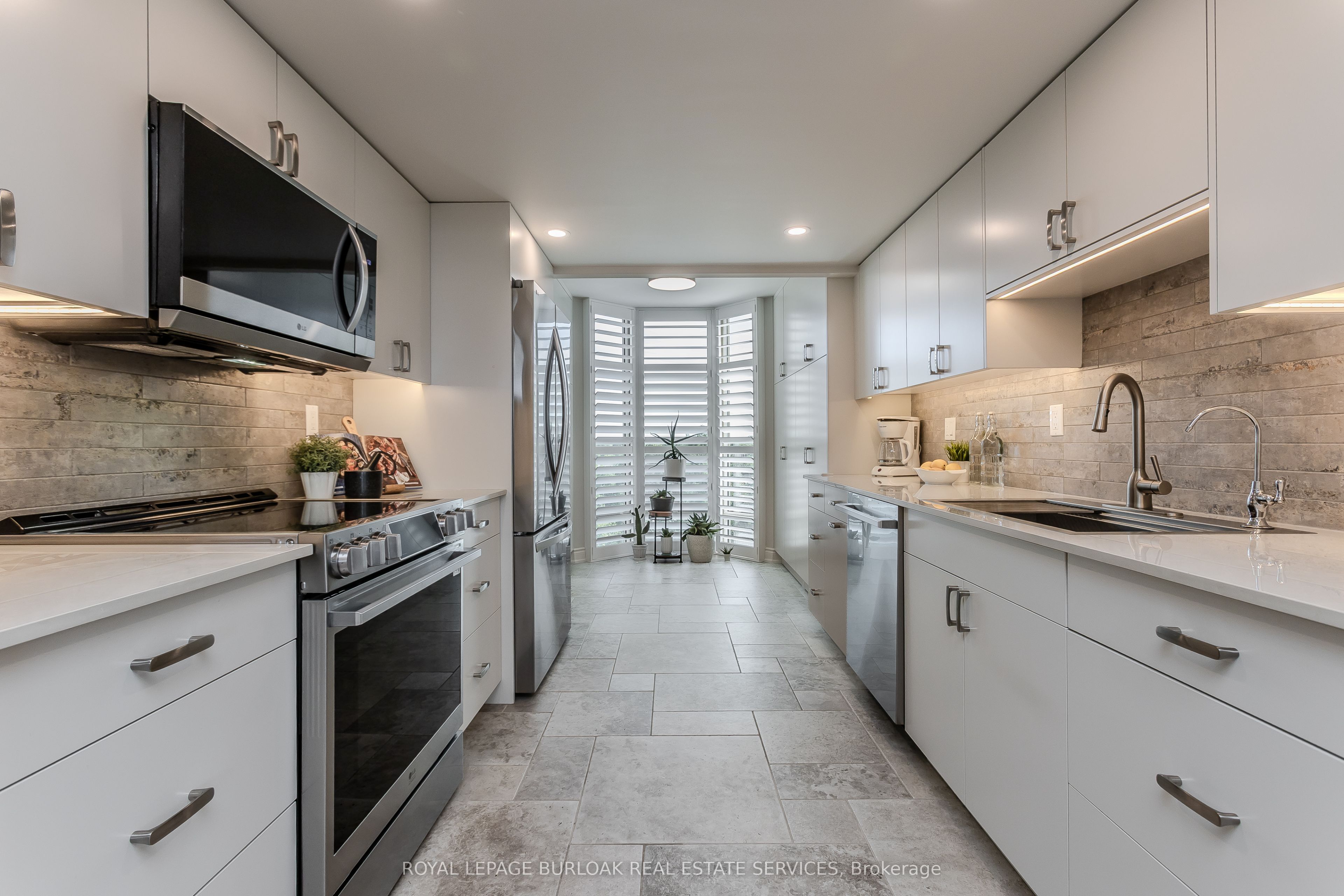 5070 Pinedale Avenue 601, Burlington, ON L7L 5V6 photo 5