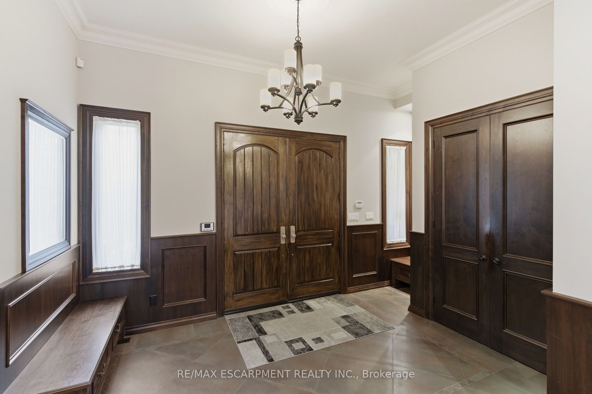 1366 Wilson Avenue, Mississauga, ON L5G 3K2 photo 3