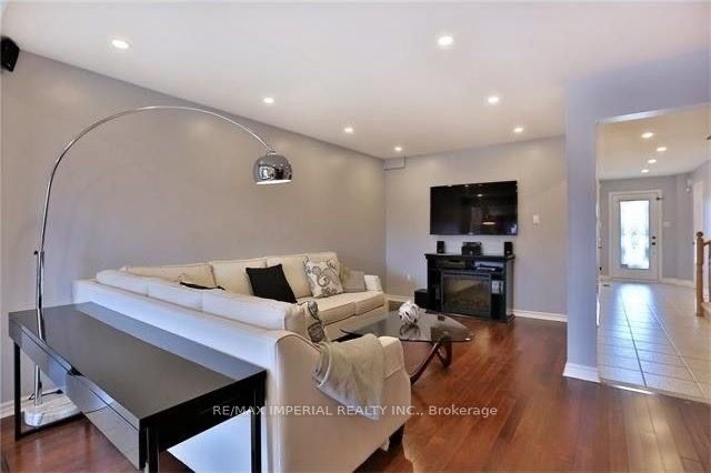 344 Riverstone Drive, Oakville, ON L6H 7M3 photo 5