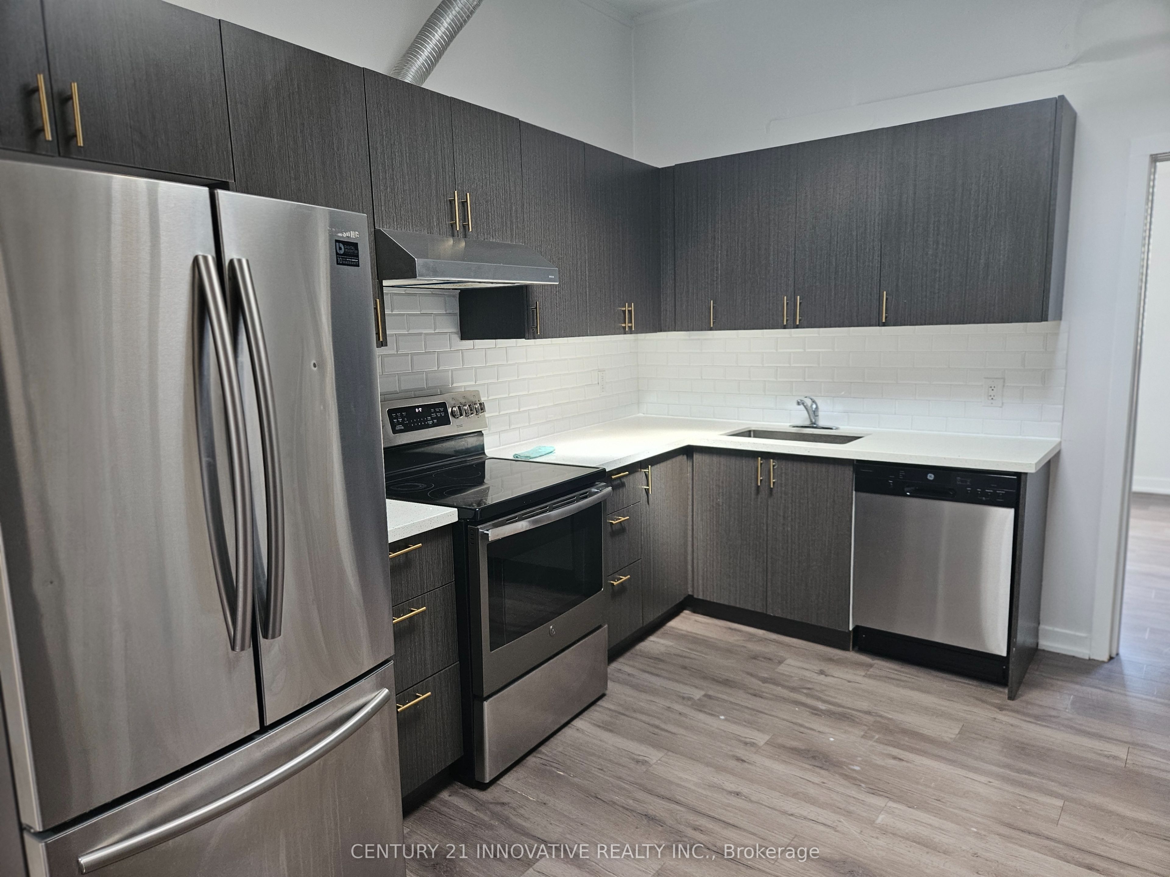 75 Main Street N 102, Brampton, ON L6X 1M8