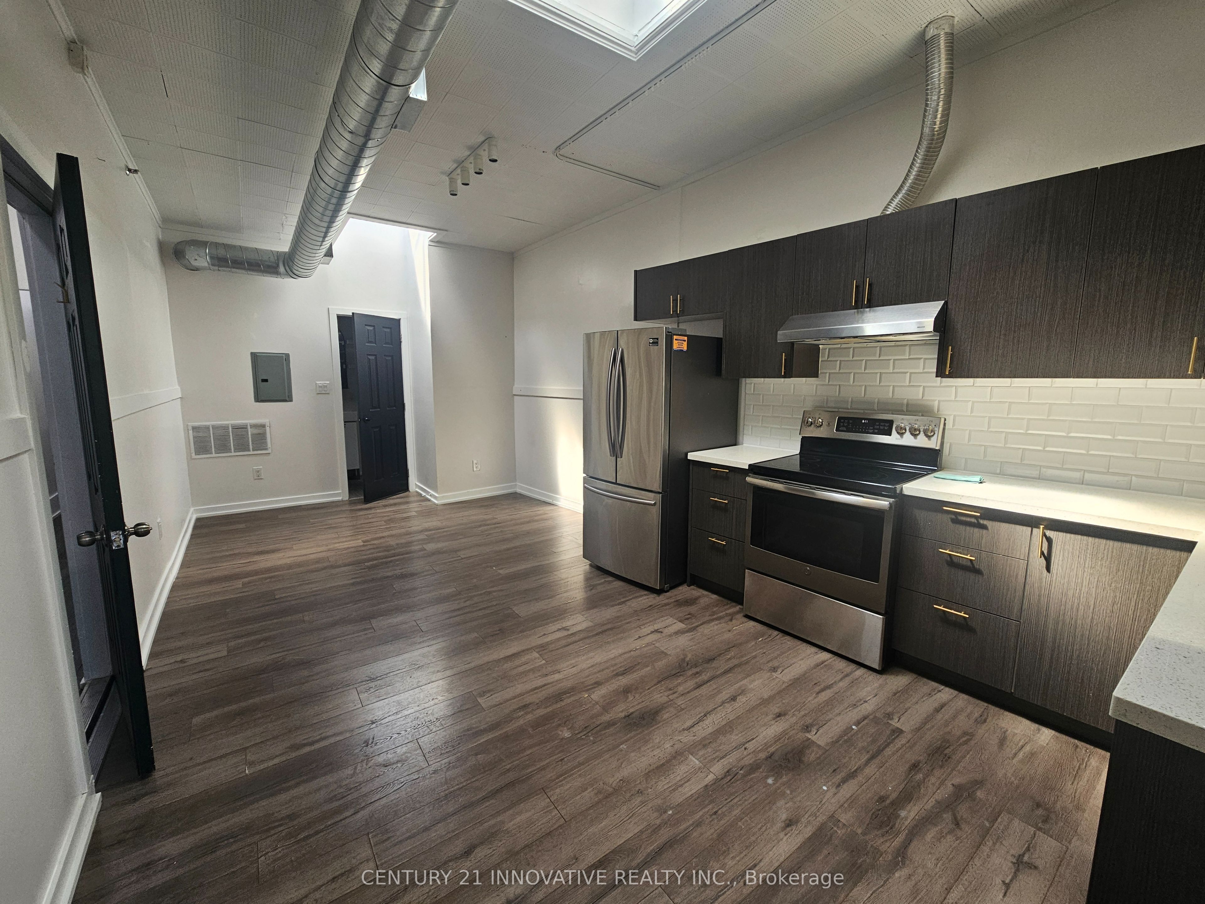 75 Main Street N 102, Brampton, ON L6X 1M8 photo 4
