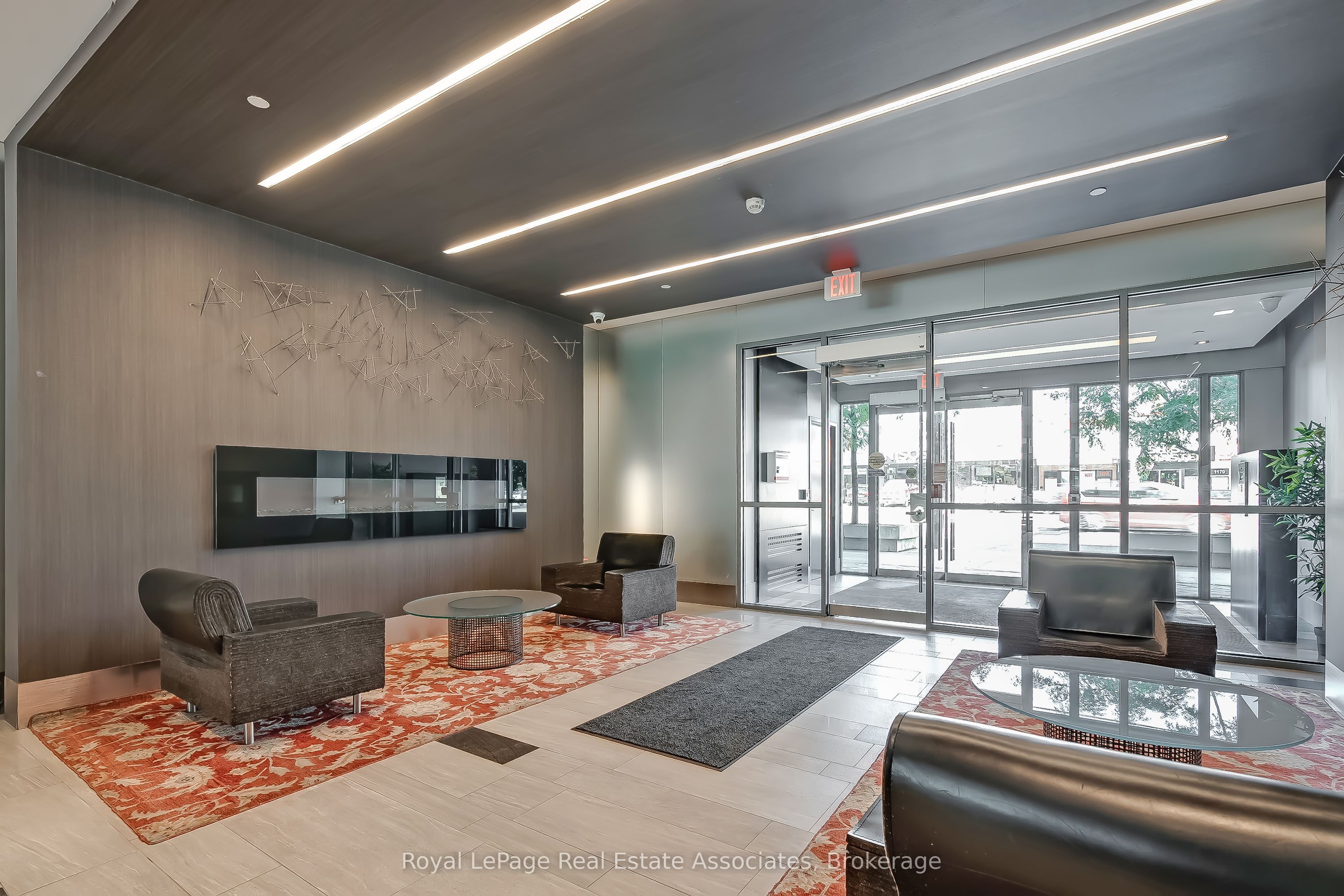 1185 The Queensway 513, Toronto, ON M8Z 0C6 photo 4