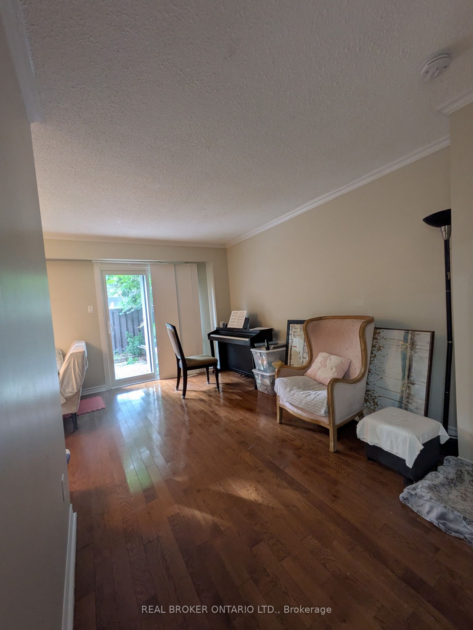 1951 Rathburn Road E 218, Mississauga, ON L4W 2N9 photo 4