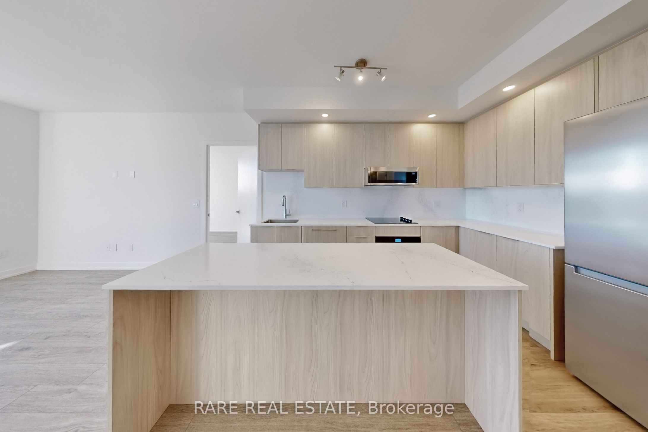 2501 Saw Whet Boulevard 631, Oakville, ON L6L 0H5 photo 3