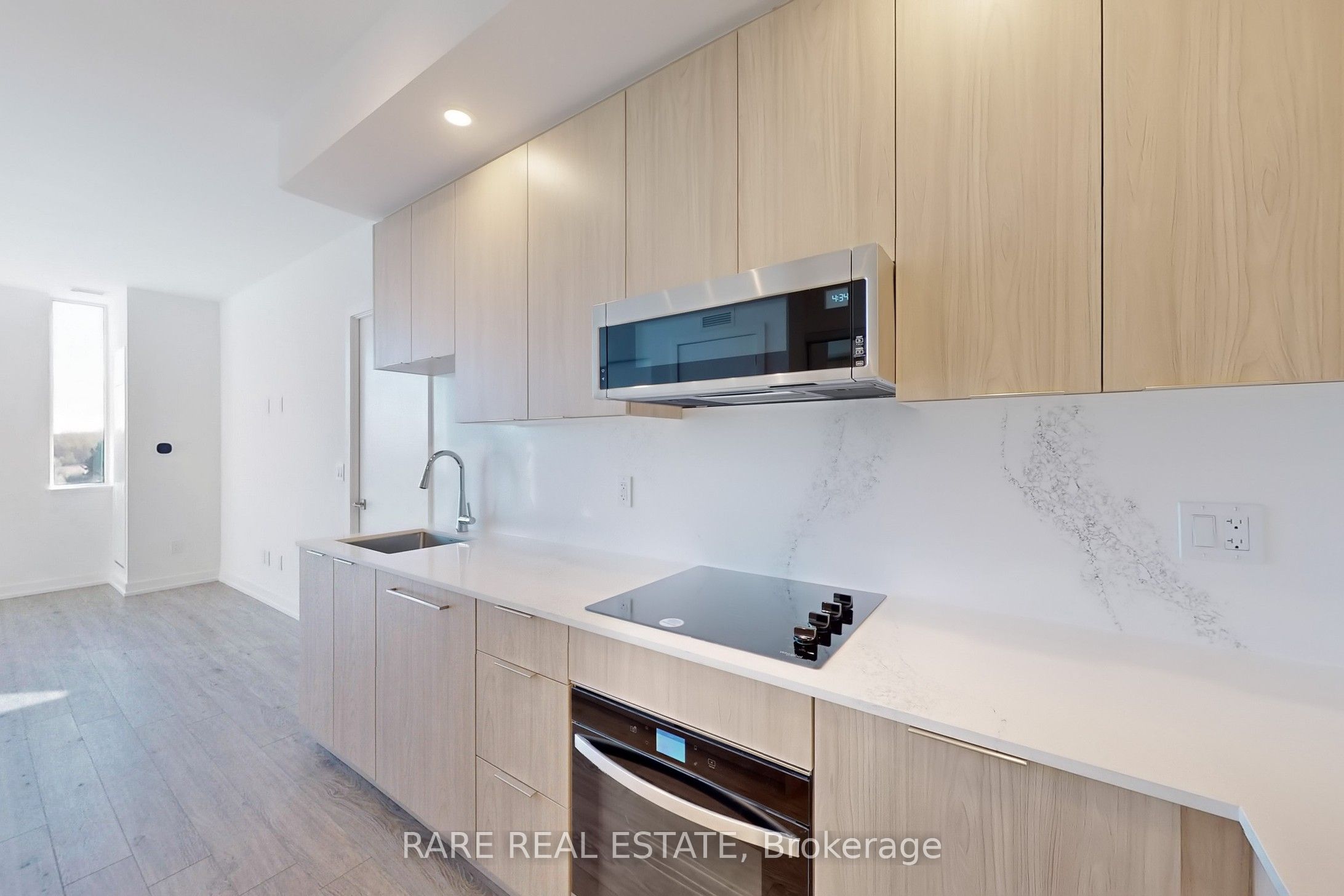 2501 Saw Whet Boulevard 631, Oakville, ON L6L 0H5 photo 4