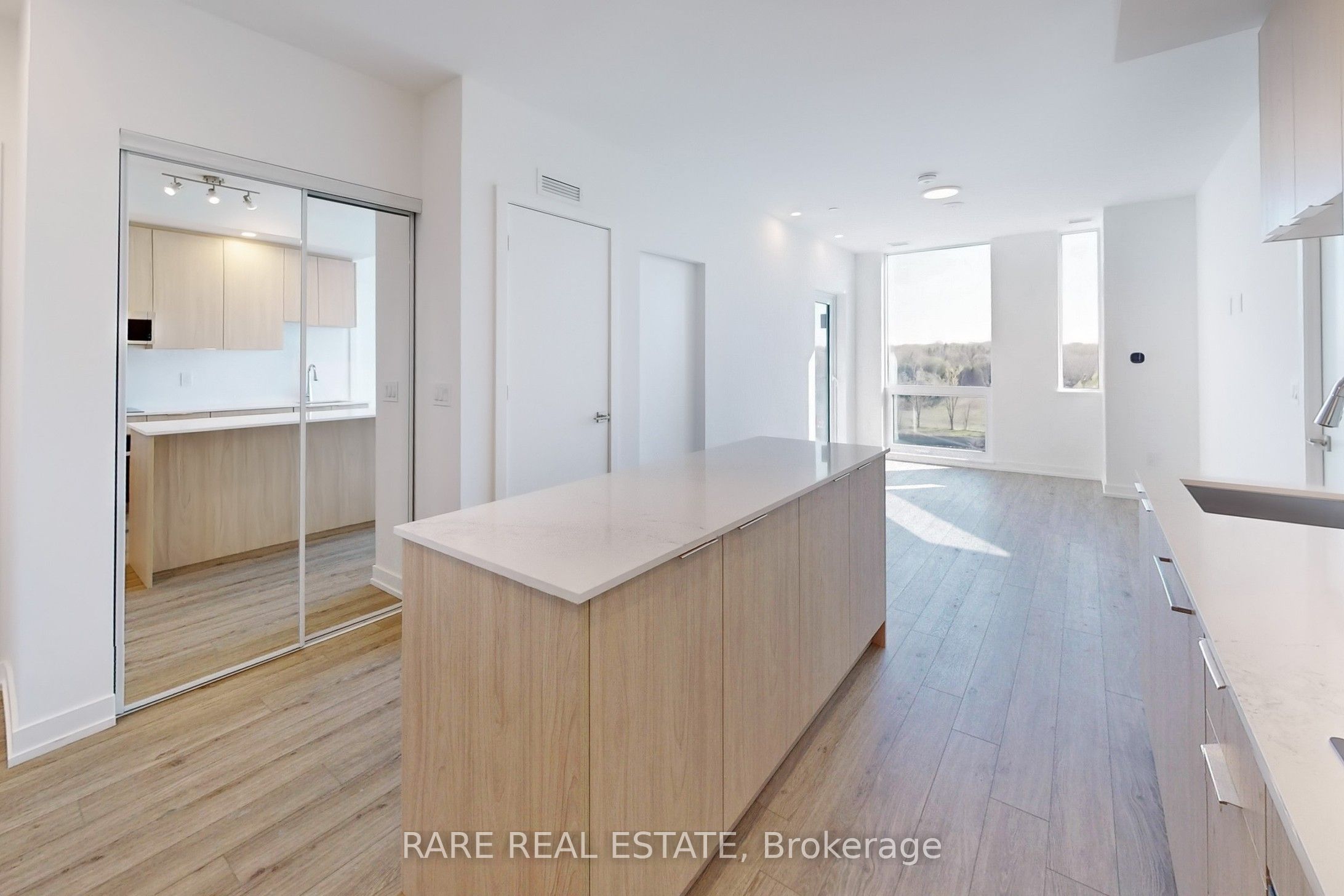 2501 Saw Whet Boulevard 631, Oakville, ON L6L 0H5 photo 5