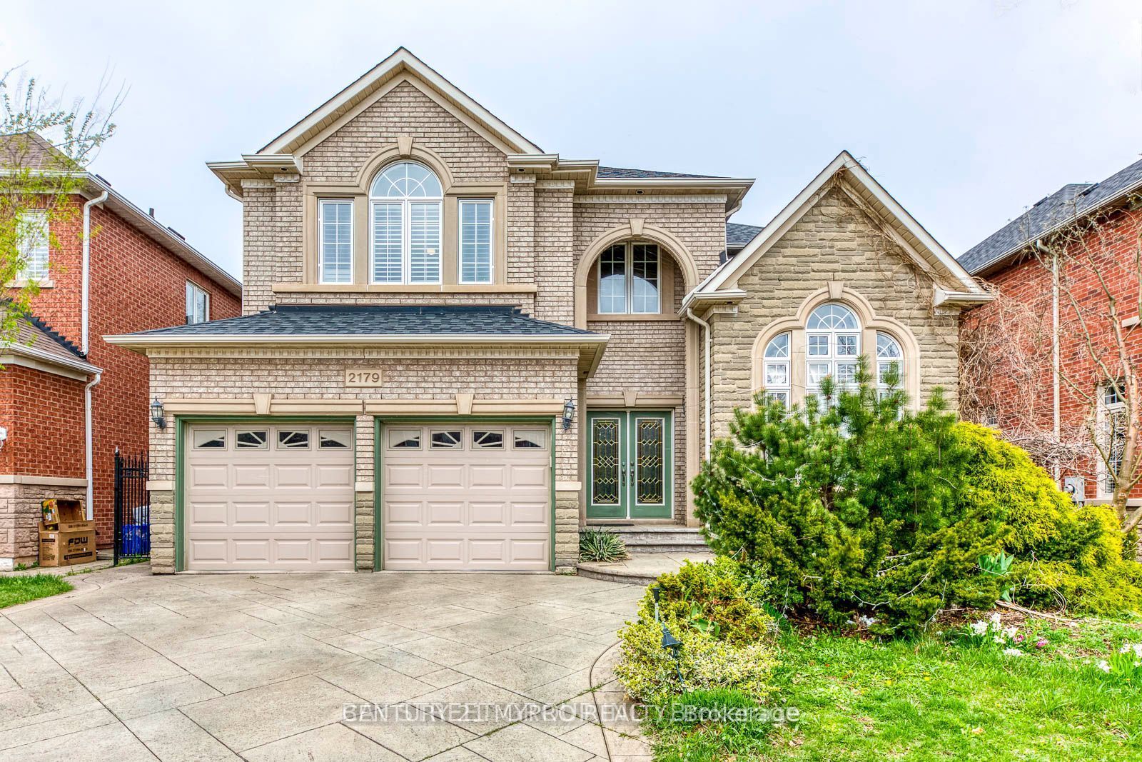 2179 North Ridge Trail, Oakville, ON L6H 6W7