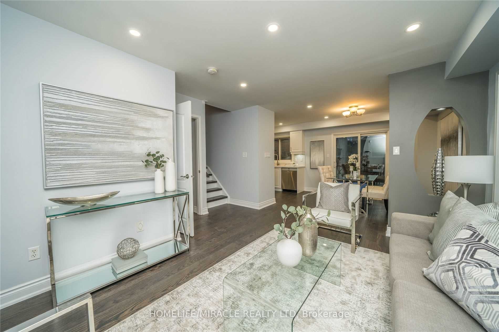 40 Trumpet Valley Boulevard, Brampton, ON L7A 3N8 photo 2