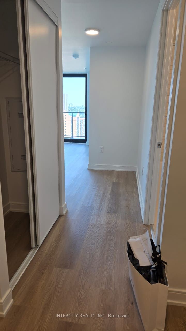 3009 Novar Road 1615, Mississauga, ON L5B 0P9 photo 5