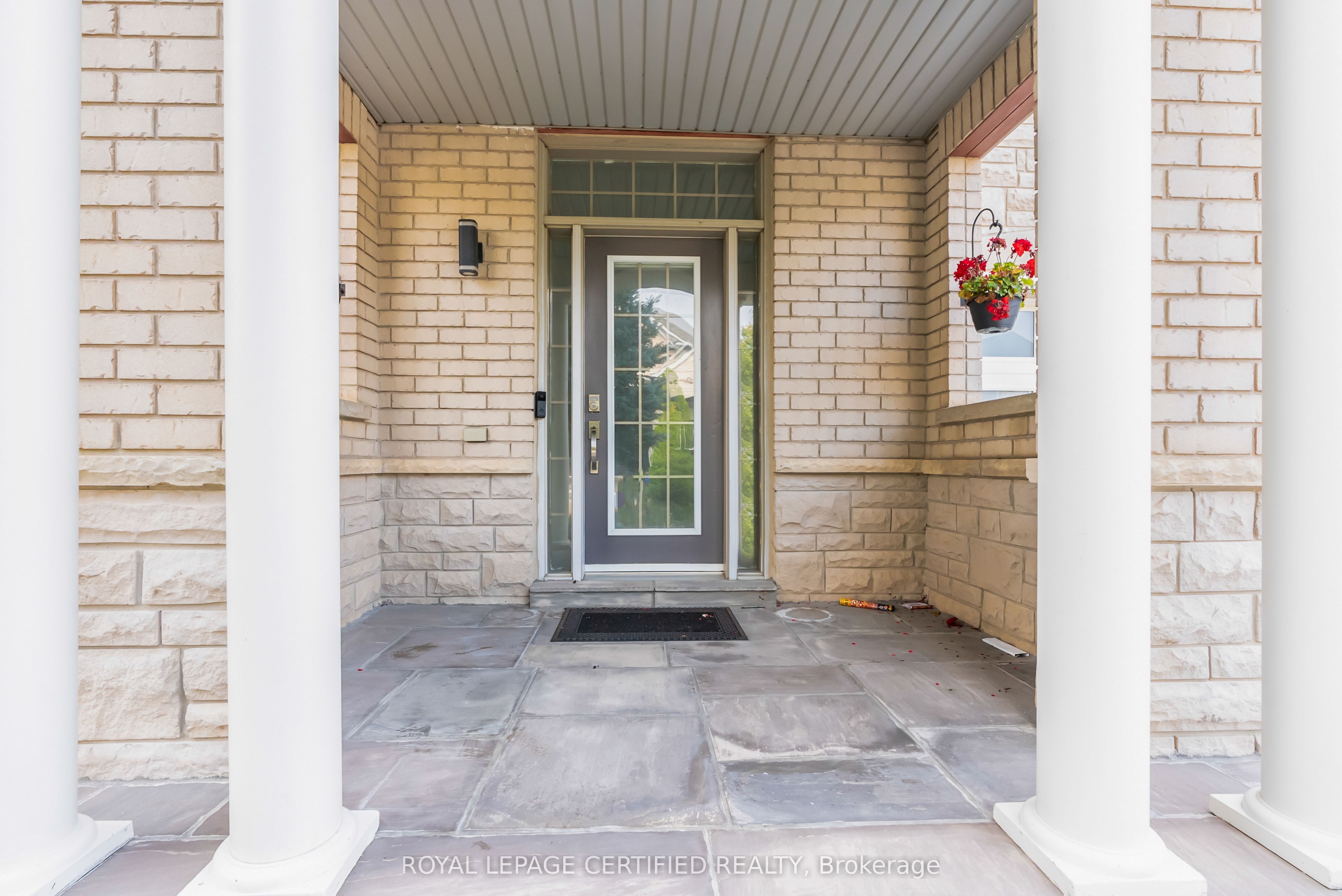 3053 Ferguson Drive, Burlington, ON L7M 0G5 photo 3