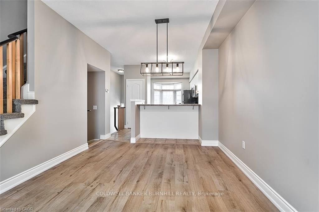 5080 Fairview Street 5, Burlington, ON L7L 7E9 photo 4