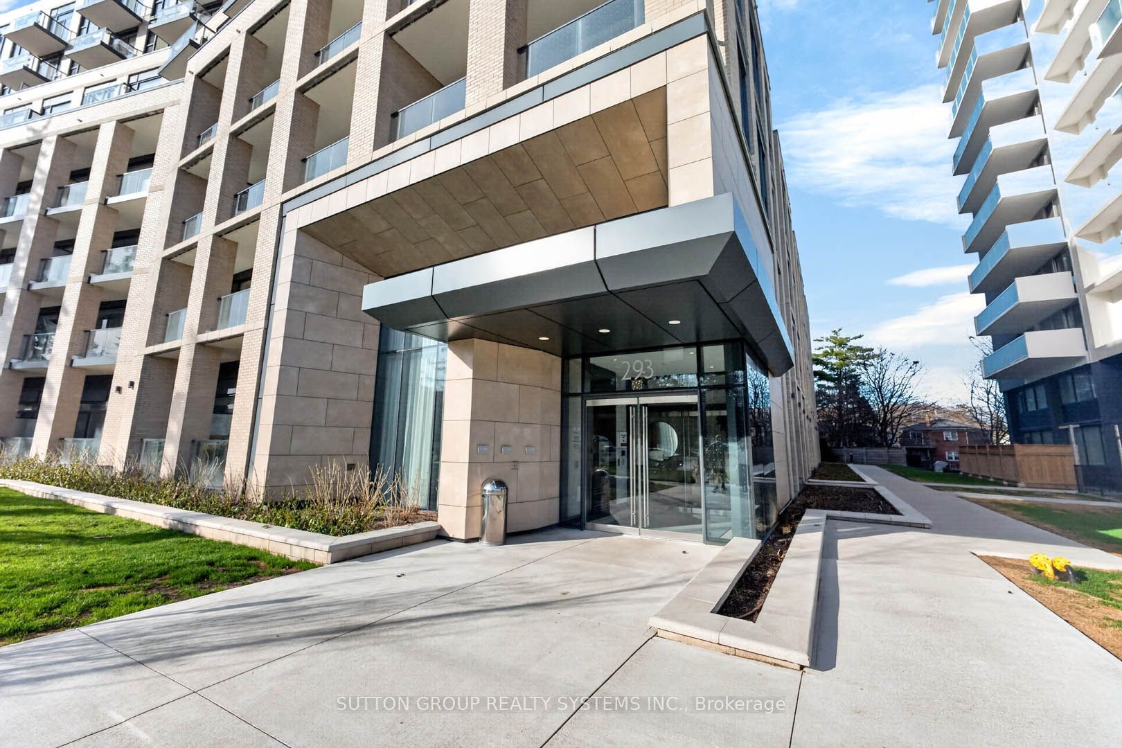 293 The Kingsway 316, Toronto, ON M9A 0E8 photo 2