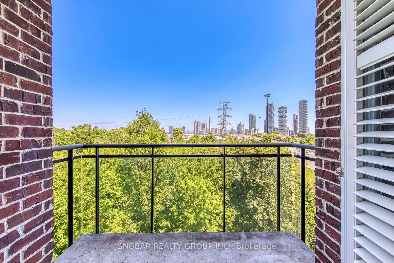 245 Dalesford Road 415, Toronto, ON M8Y 4H7 photo 3