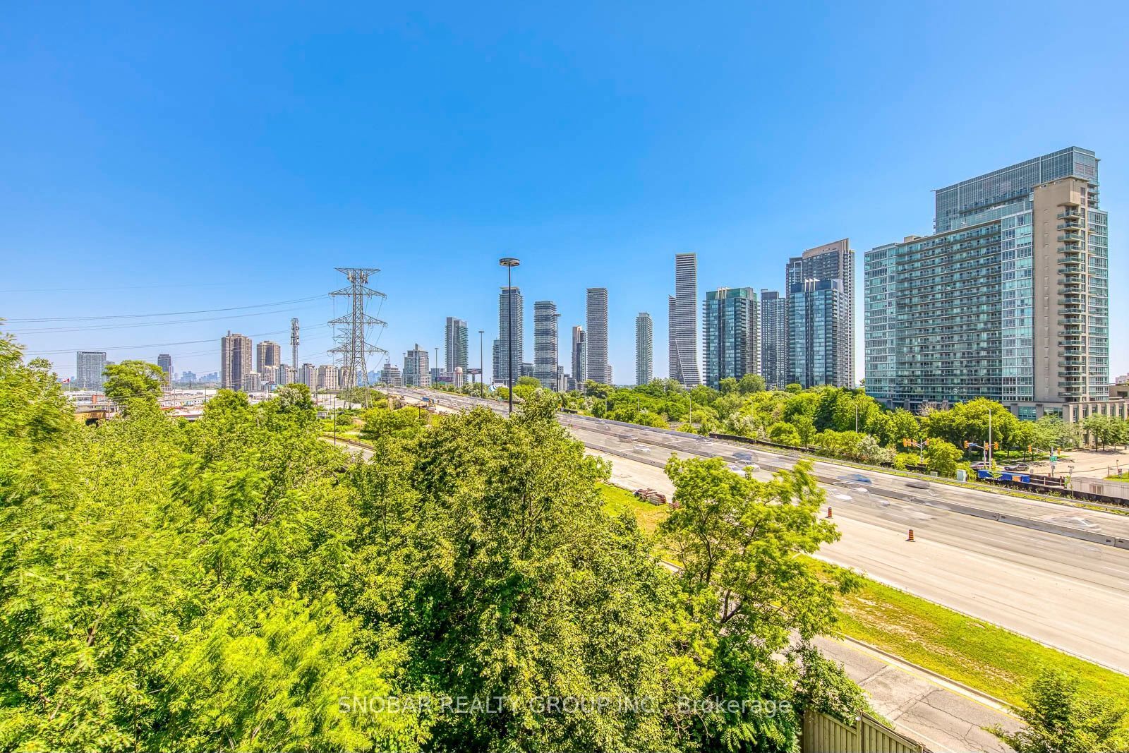 245 Dalesford Road 415, Toronto, ON M8Y 4H7 photo 4