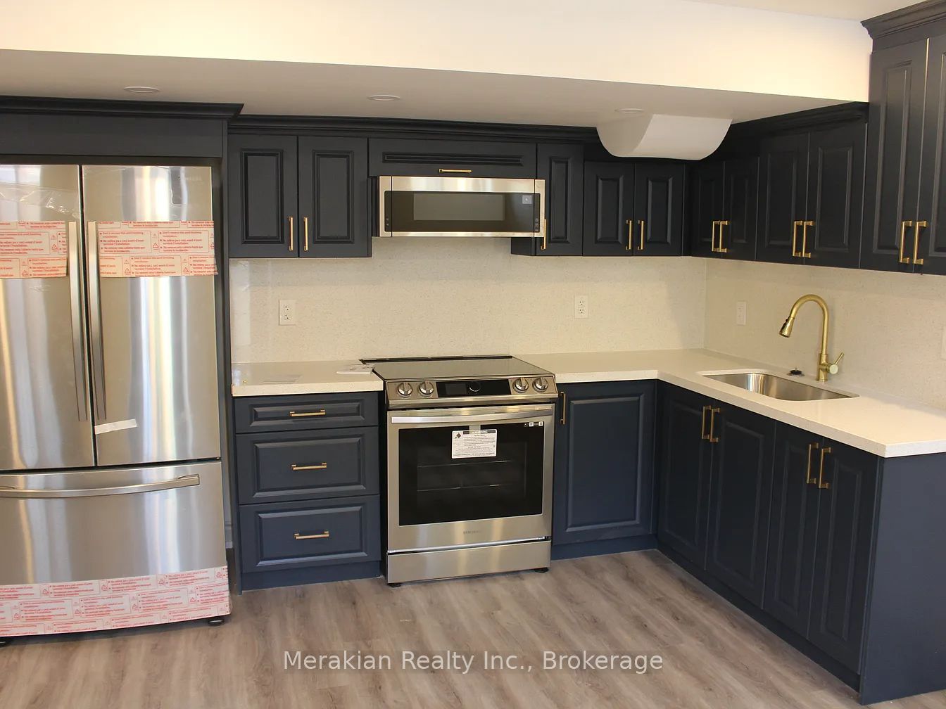 48 Mediterranean Crescent, Brampton, ON L6Y 0T3