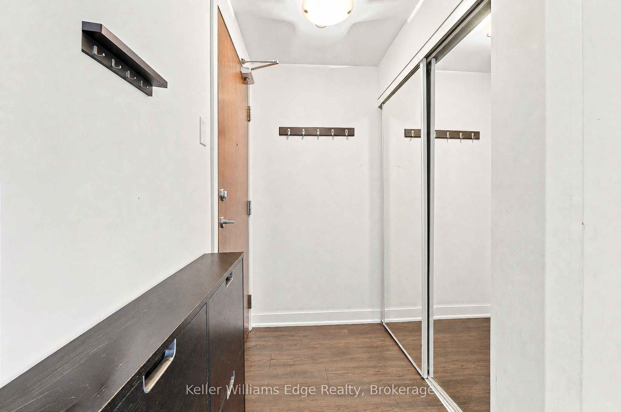 2200 Lake Shore Boulevard W 605, Toronto, ON M8V 1A4 photo 3