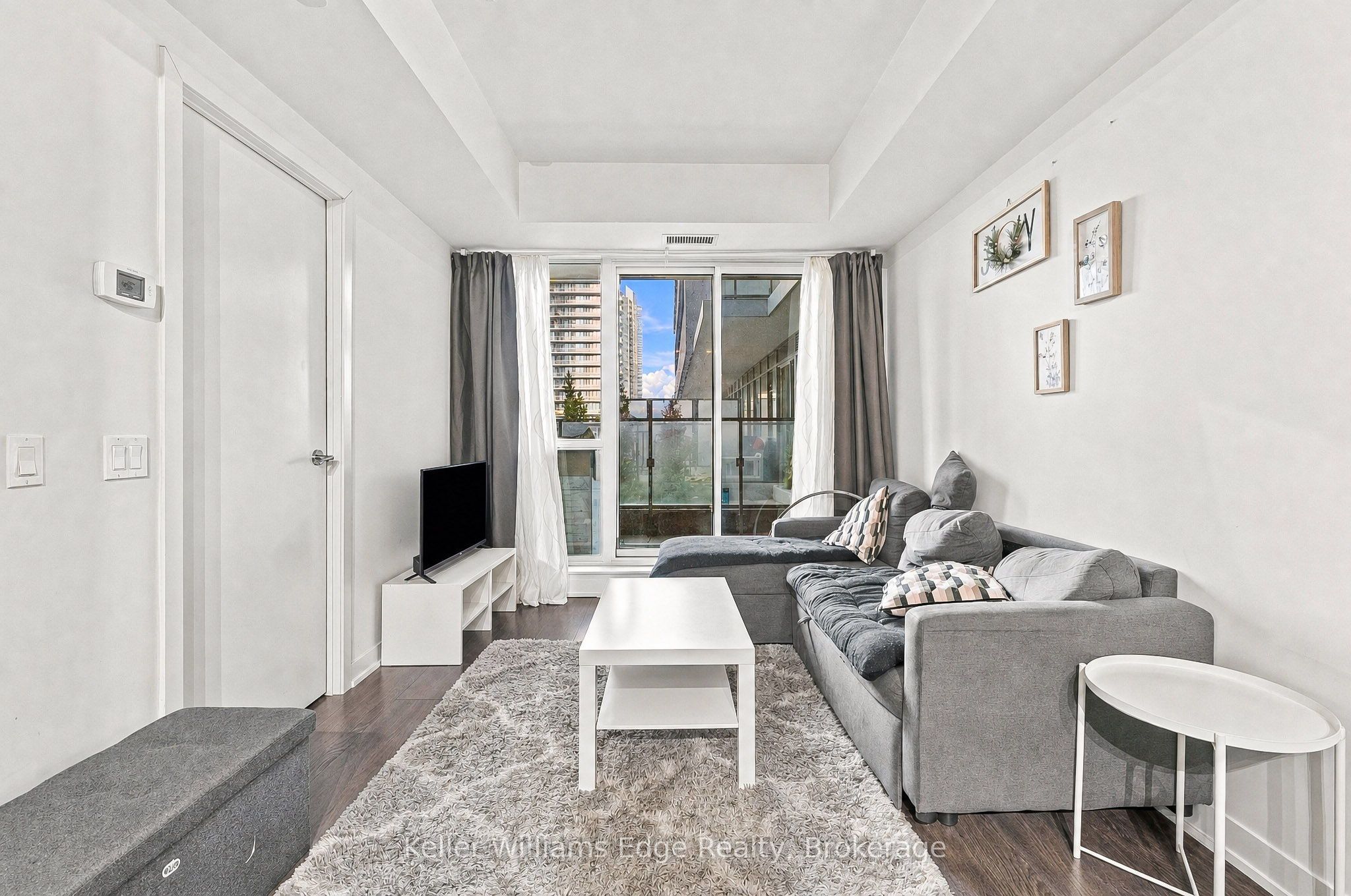 2200 Lake Shore Boulevard W 605, Toronto, ON M8V 1A4 photo 4