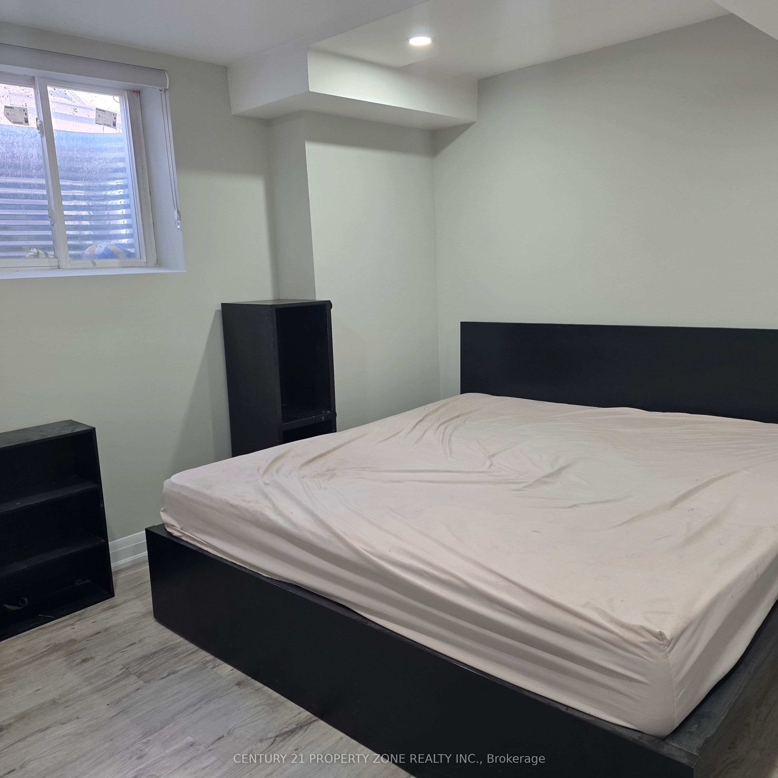 2 Bachelor Street, Brampton, ON L7A 5B1 photo 4
