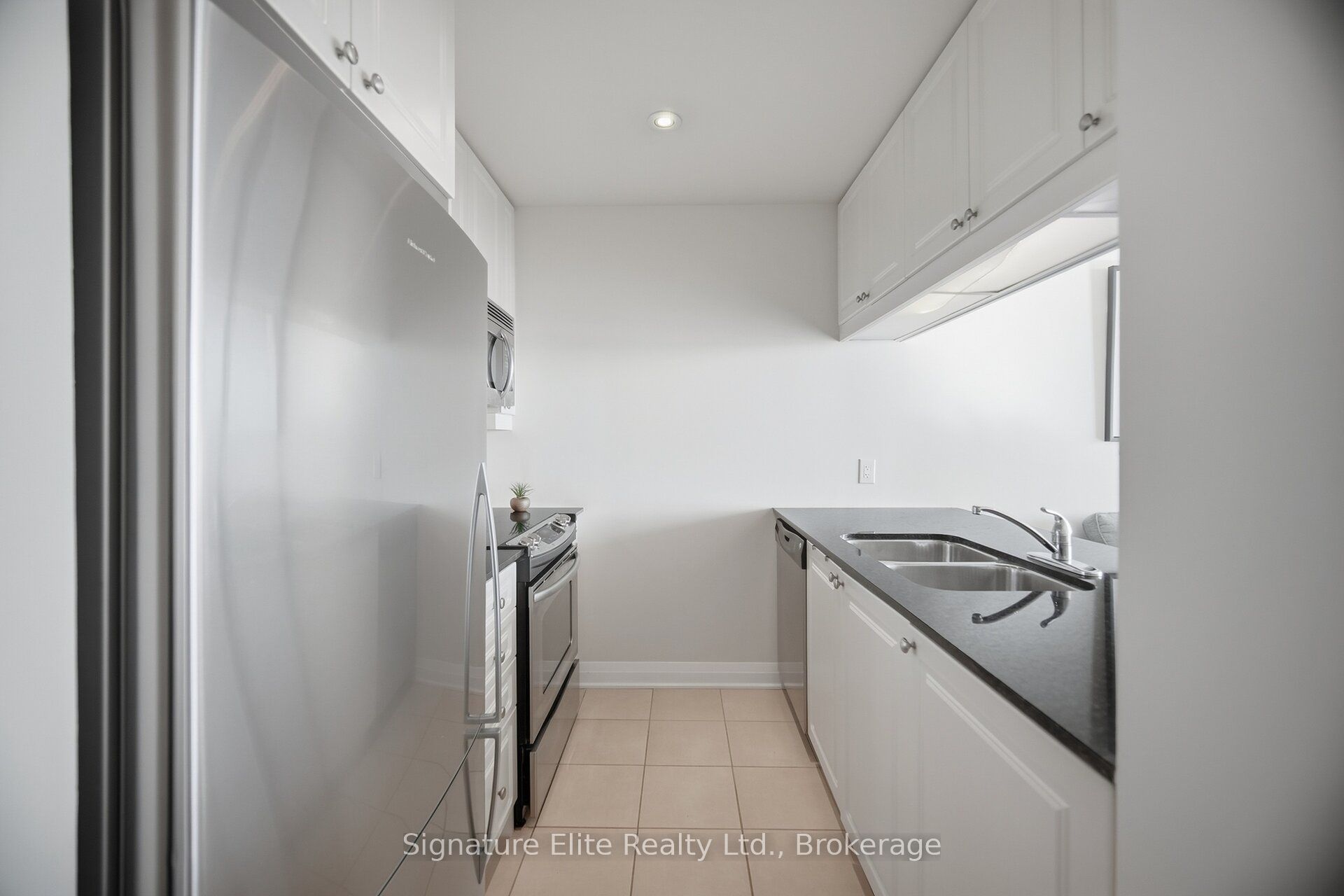 1055 Southdown Road 1501, Mississauga, ON L5J 0A3 photo 5