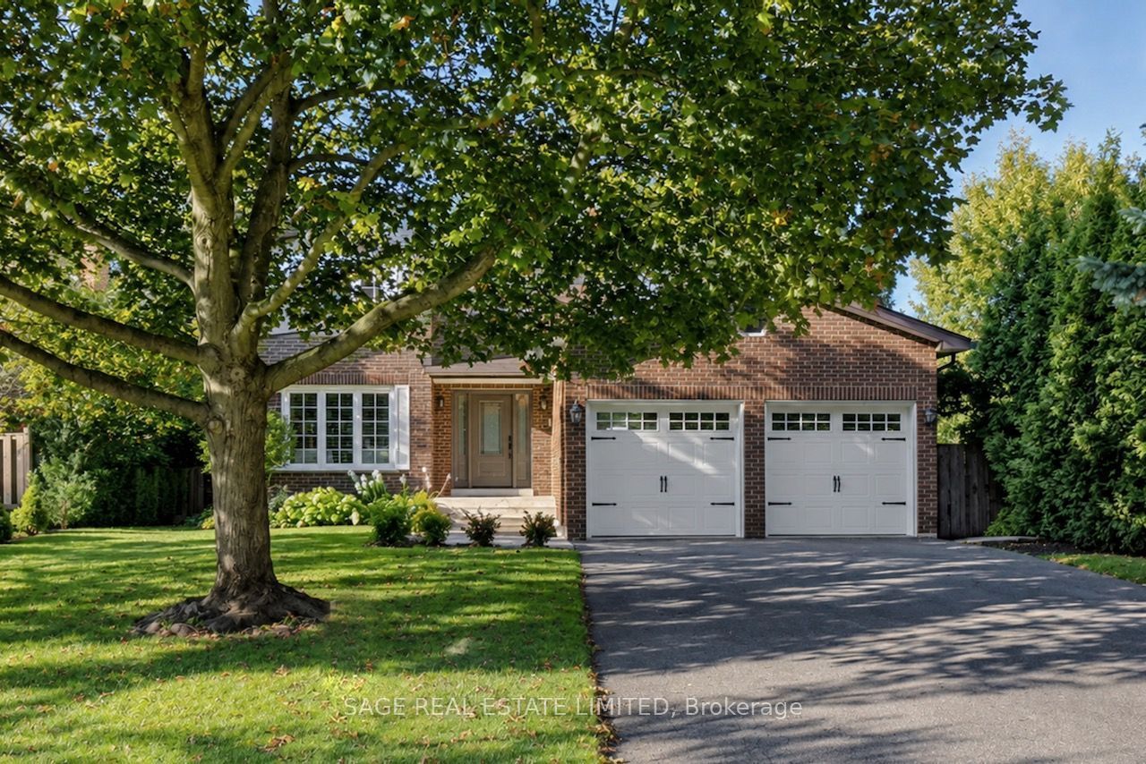 1819 Friar Tuck Court, Mississauga, ON L5K 2L4 photo 2