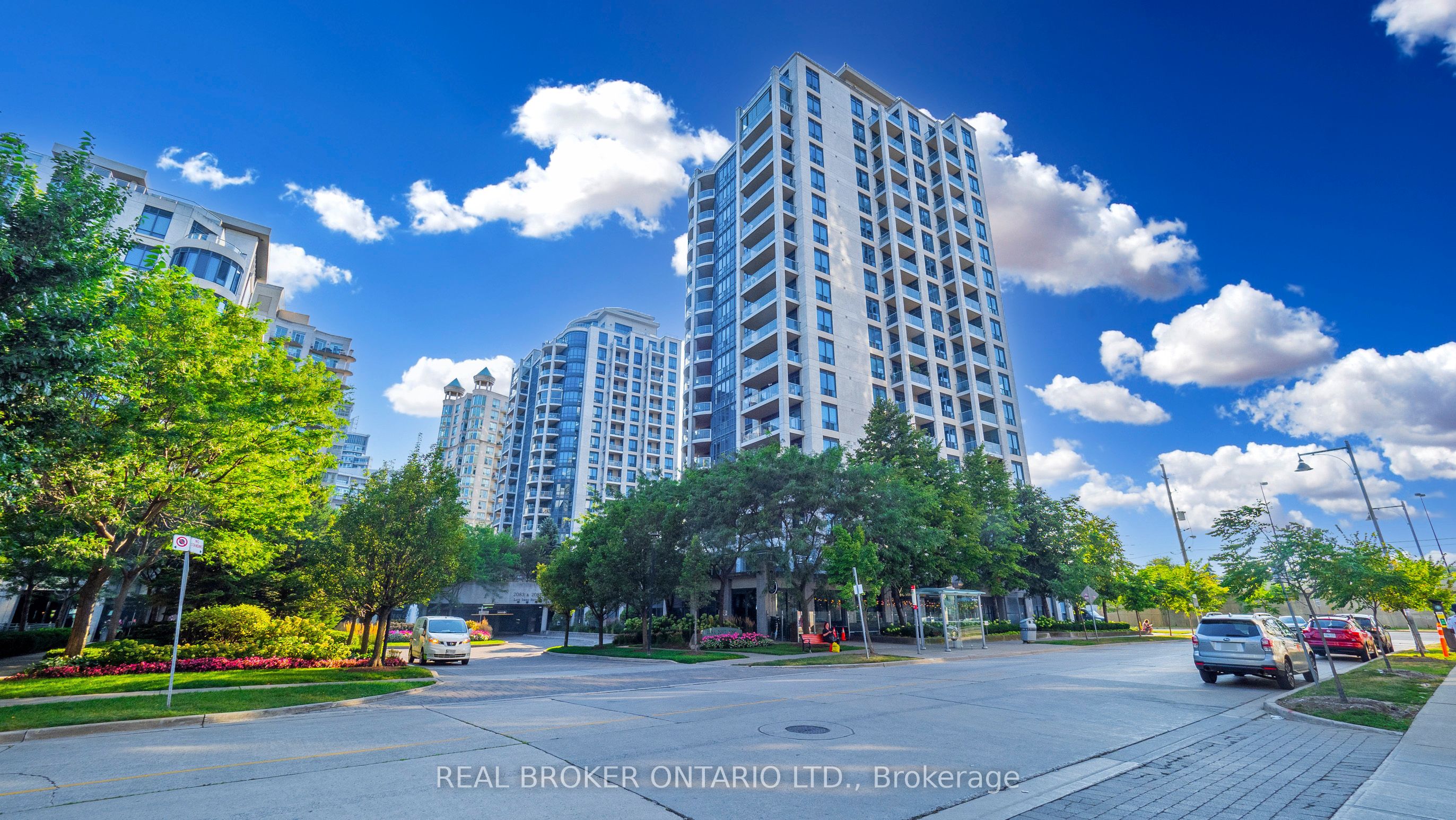 2087 Lake Shore Boulevard W PH7, Toronto, ON M8V 4G3