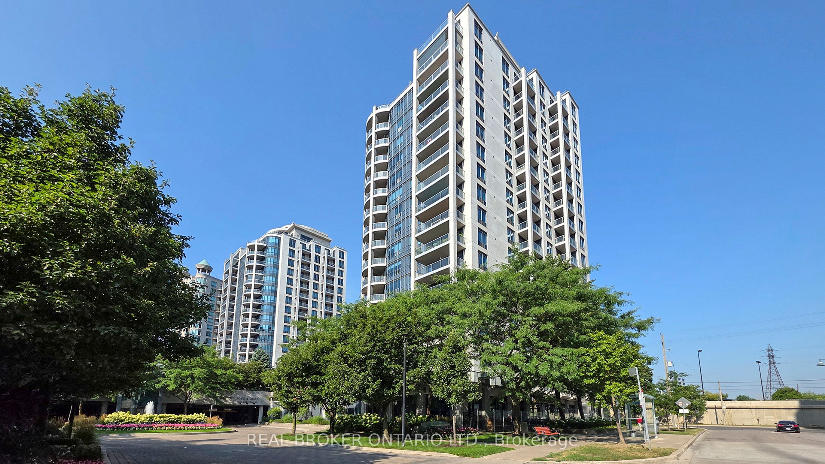 2087 Lake Shore Boulevard W PH7, Toronto, ON M8V 4G3 photo 2