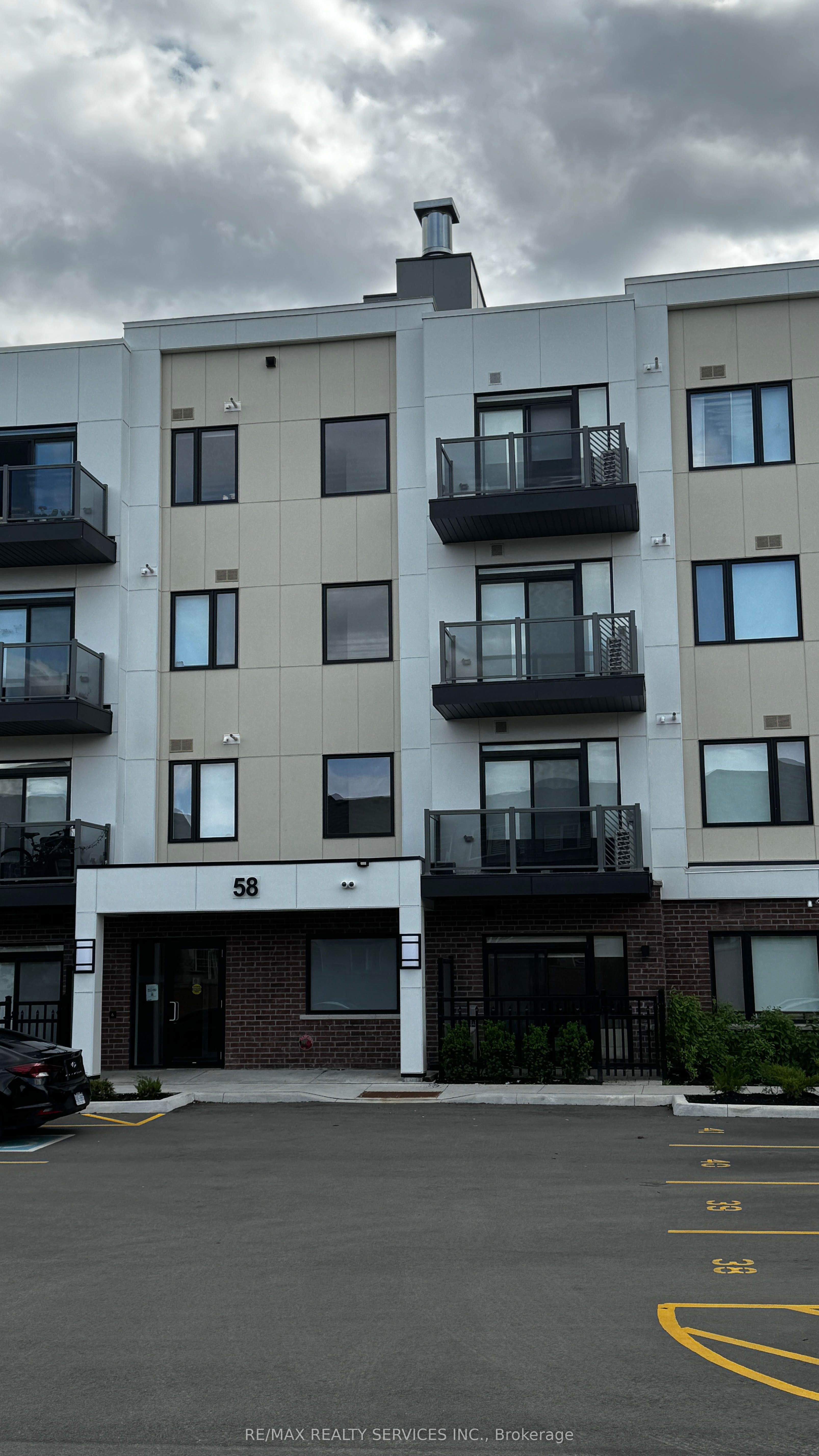 58 Sky Harbour Drive 107, Brampton, ON L6Y 6J1 photo 3