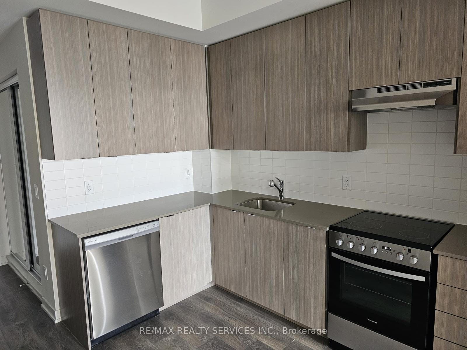 58 Sky Harbour Drive 107, Brampton, ON L6Y 6J1 photo 5