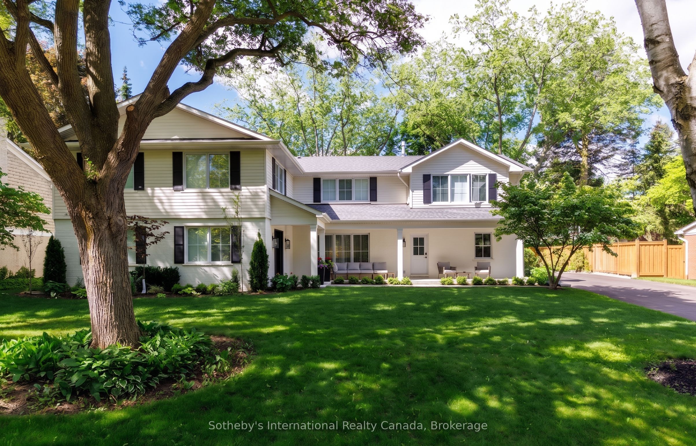 246 Cairncroft Road, Oakville, ON L6J 4M3 photo 2