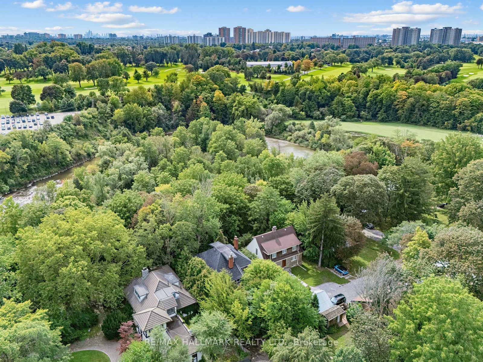 7 Humberview Crescent, Toronto, ON M9N 1R6 photo 4
