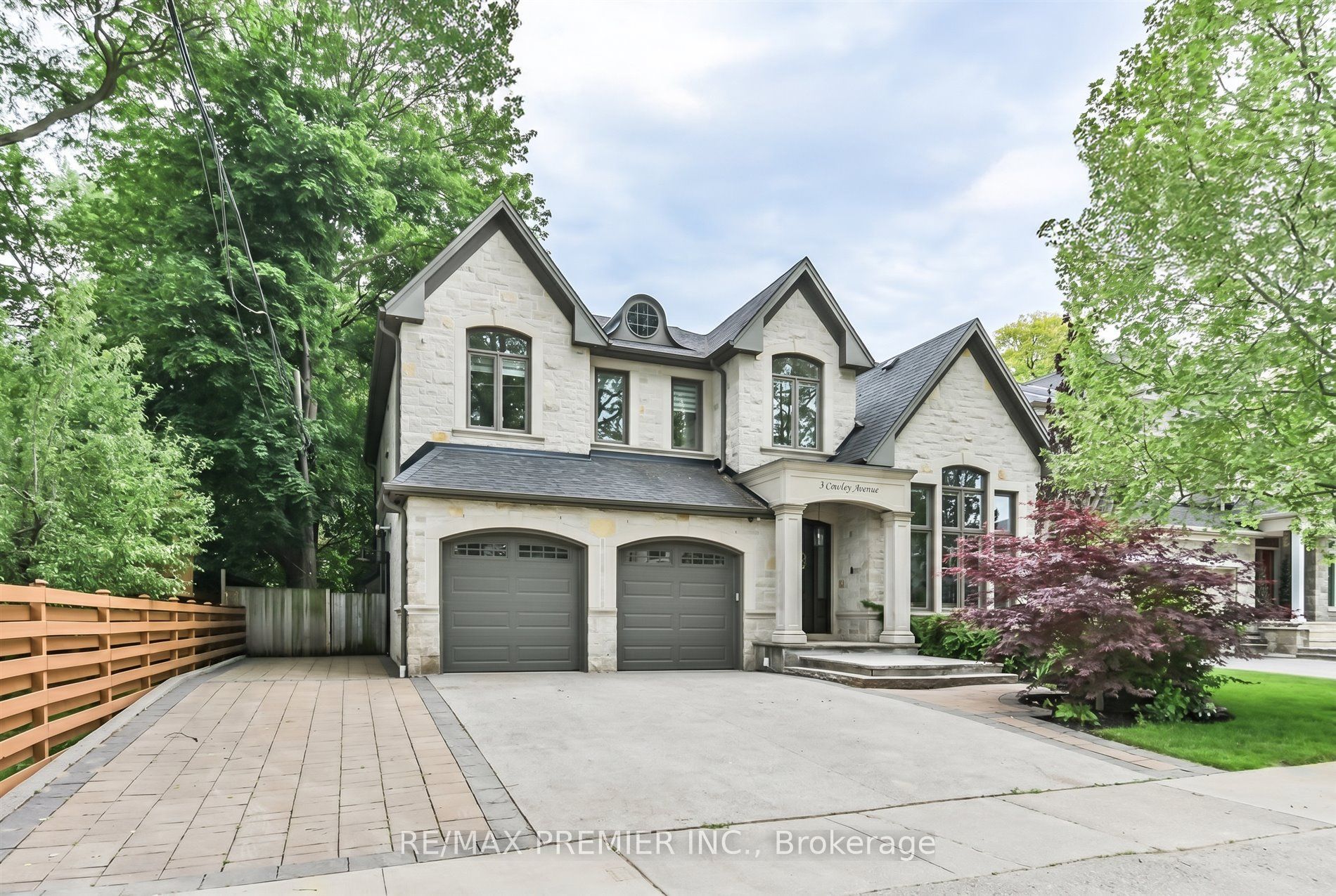 3 Cowley Avenue, Toronto, ON M9B 2C9 photo 2