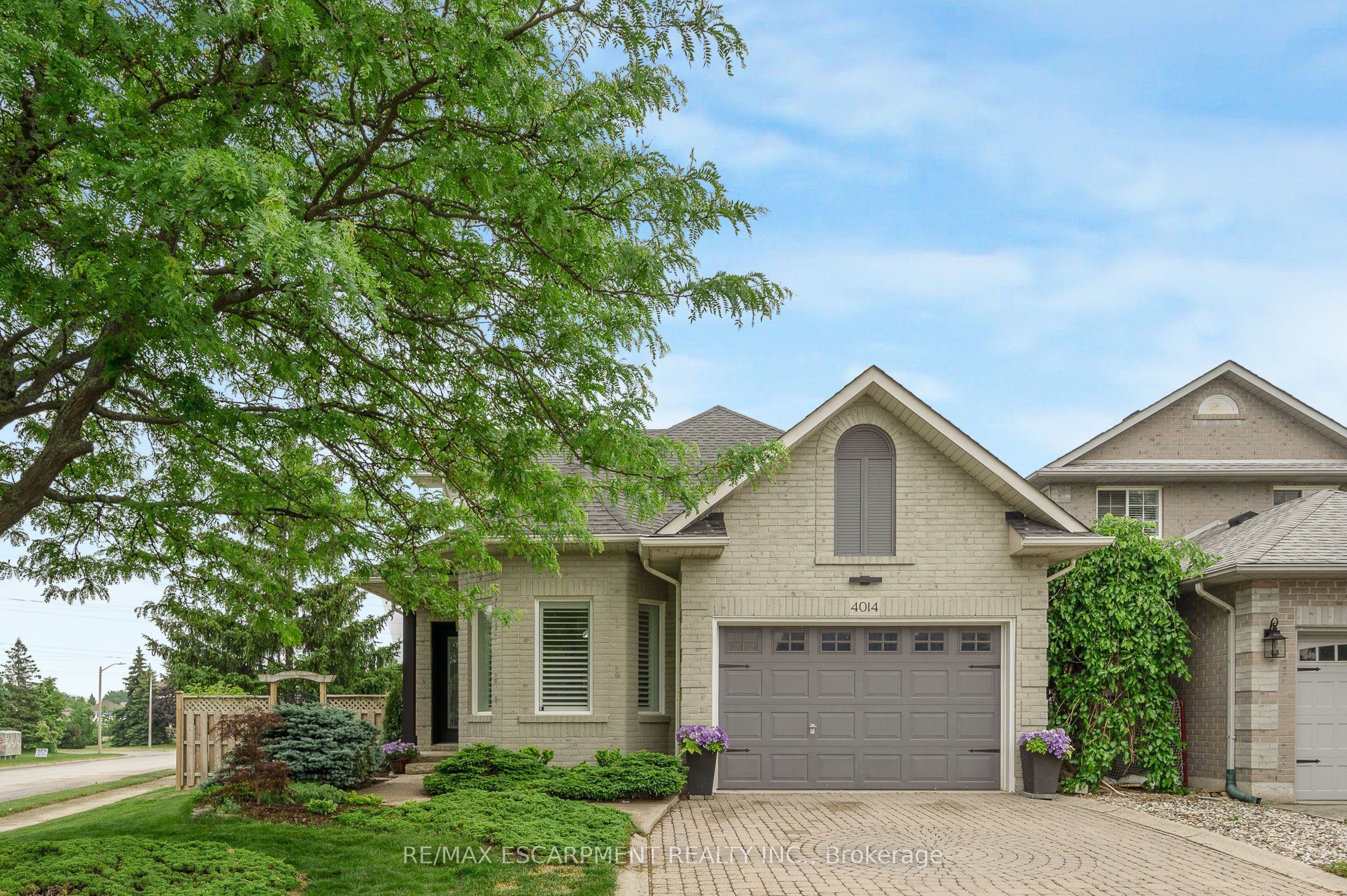 4014 Jarvis Crescent, Burlington, ON L7M 4K1 photo 2