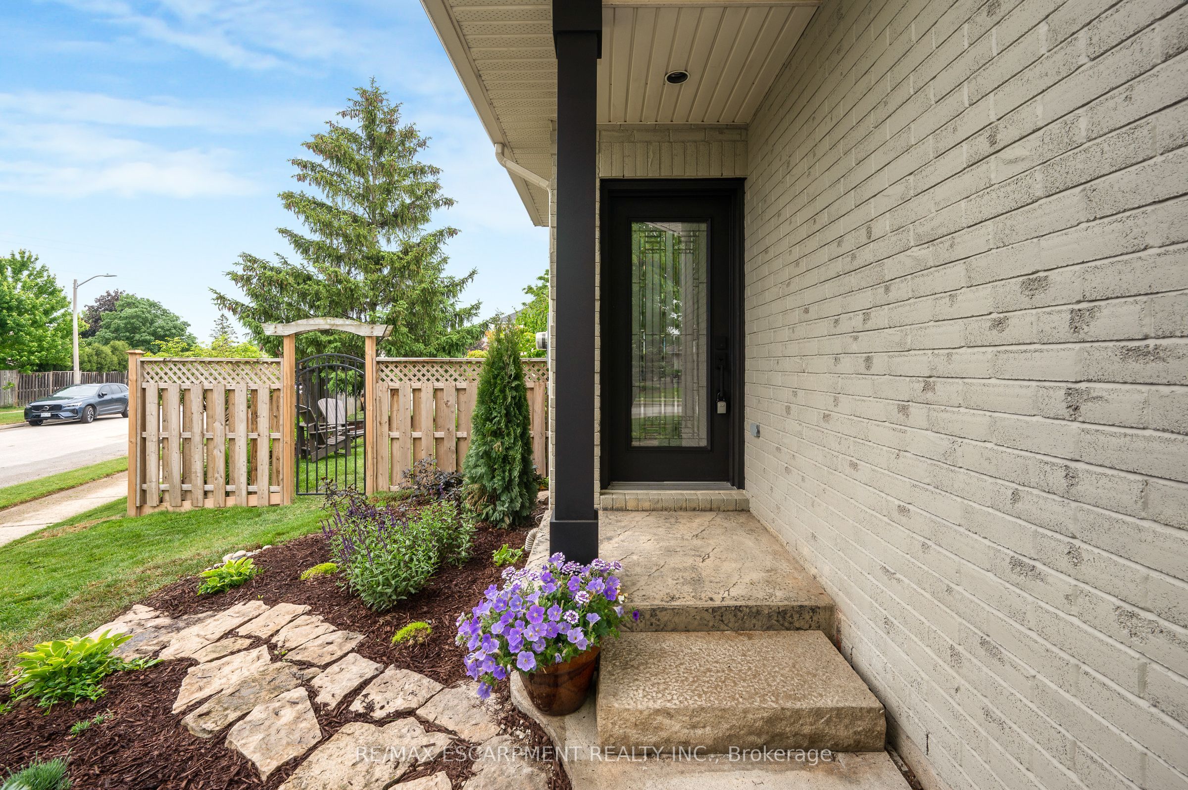 4014 Jarvis Crescent, Burlington, ON L7M 4K1 photo 3