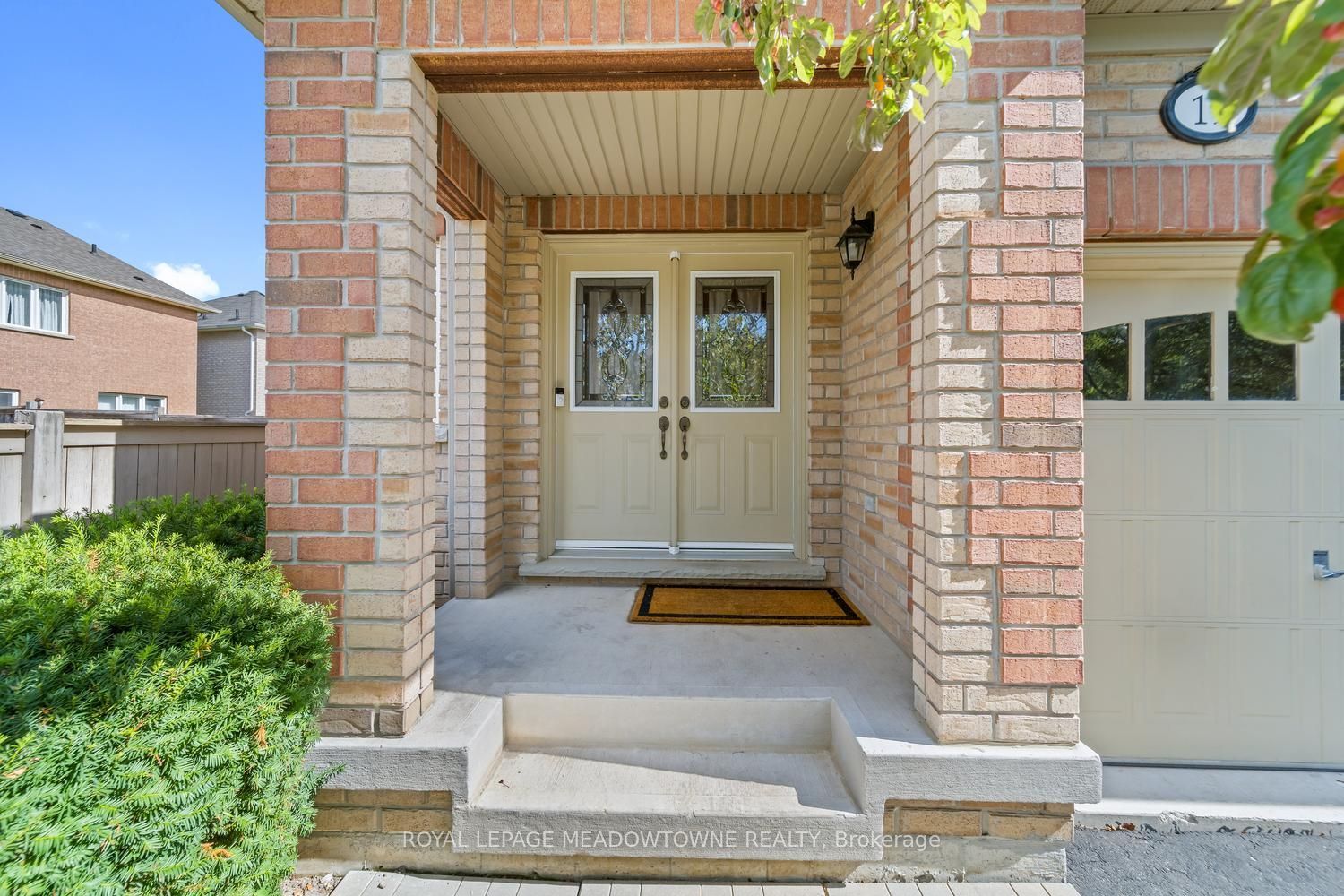 19 Goldham Way, Halton Hills, ON L7G 0B2 photo 4
