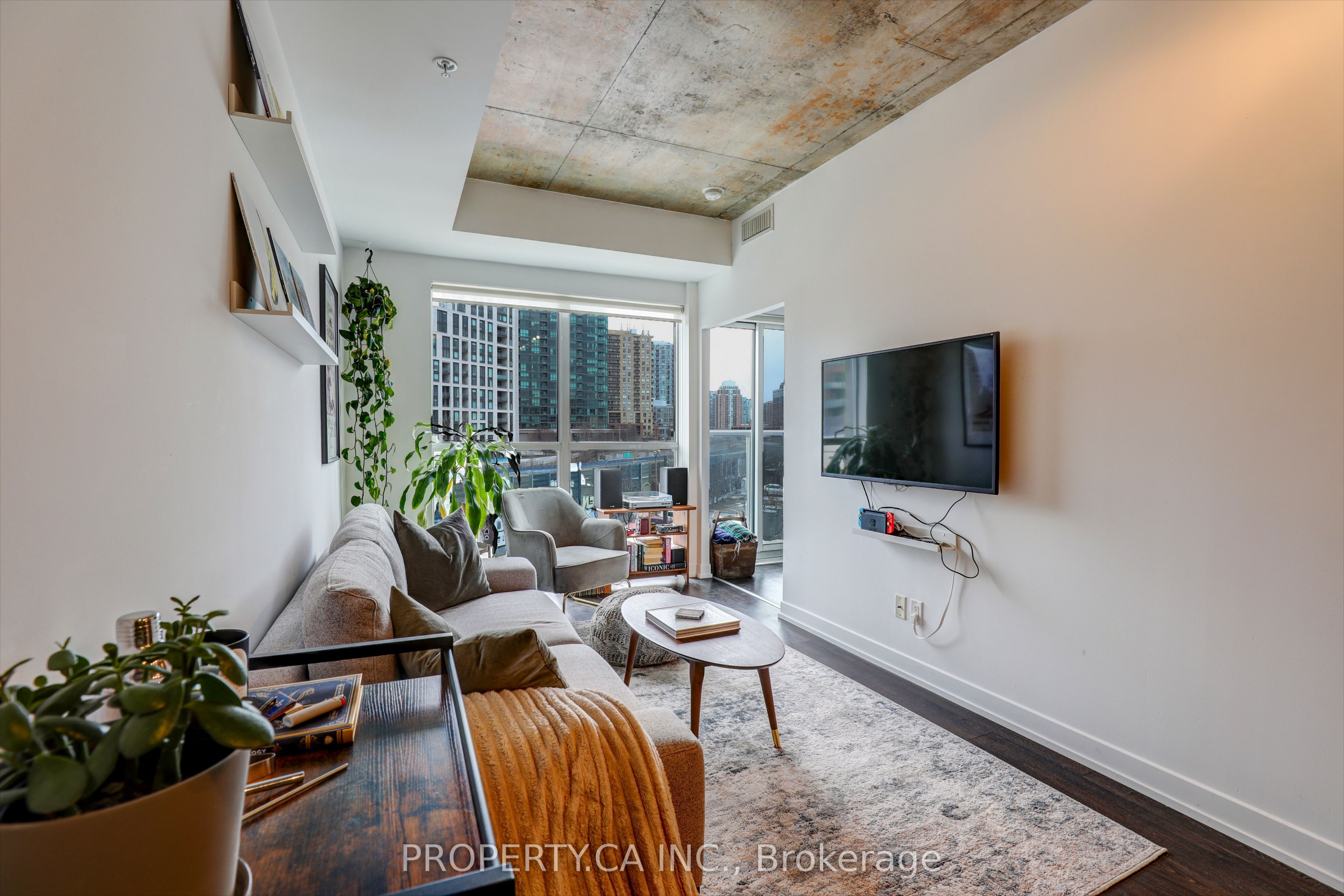 1205 Queen Street W 407, Toronto, ON M6K 0B9 photo 5