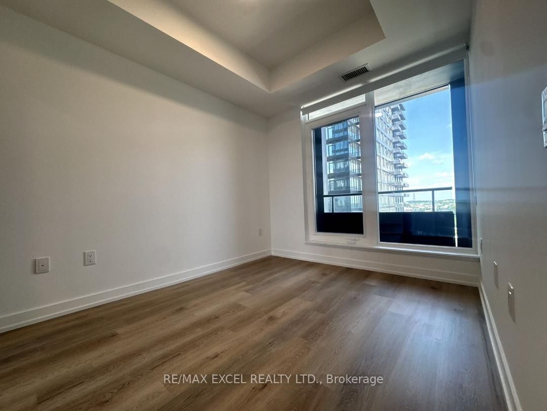 395 SQUARE ONE Drive 902, Mississauga, ON L5B 0P6 photo 2