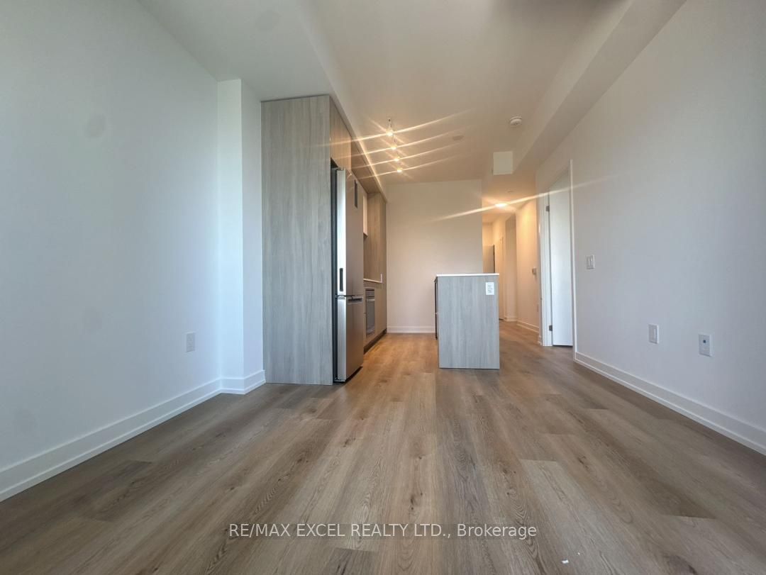 395 SQUARE ONE Drive 902, Mississauga, ON L5B 0P6 photo 4