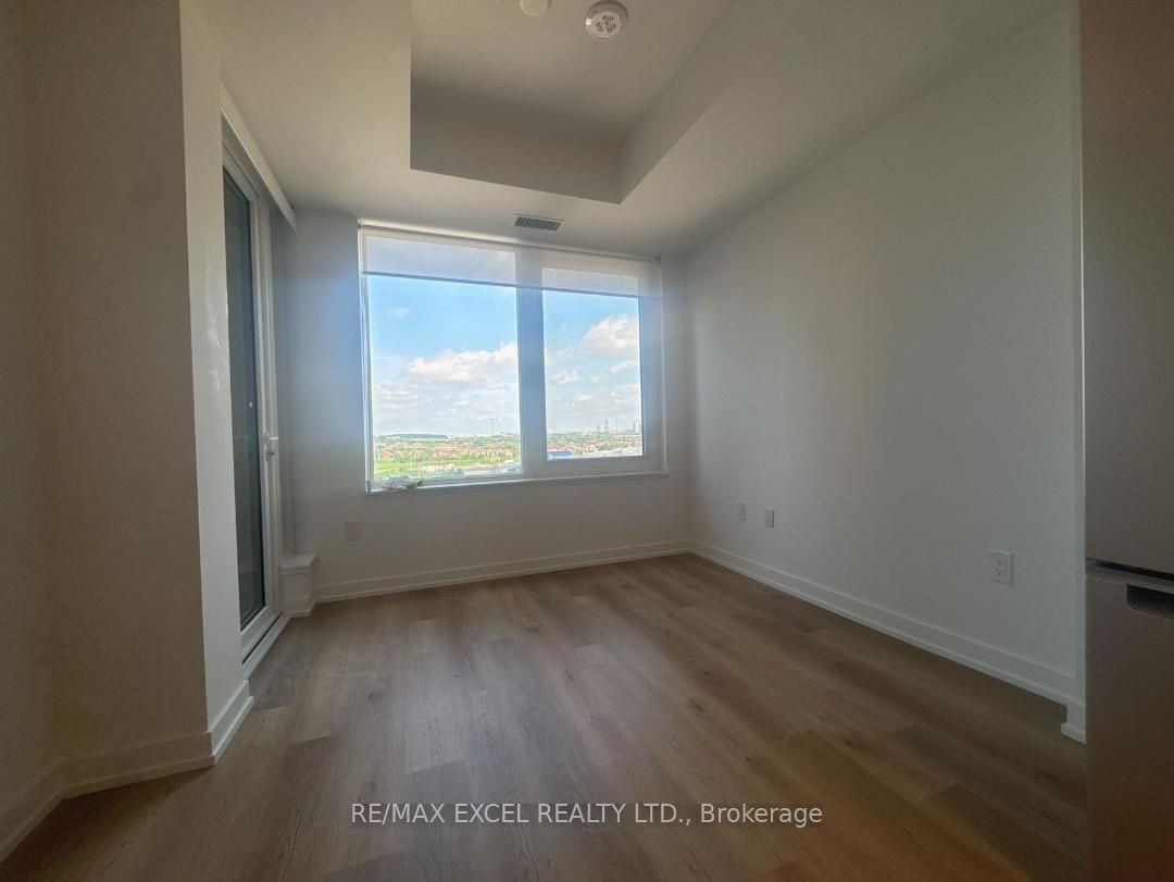 395 SQUARE ONE Drive 902, Mississauga, ON L5B 0P6 photo 5