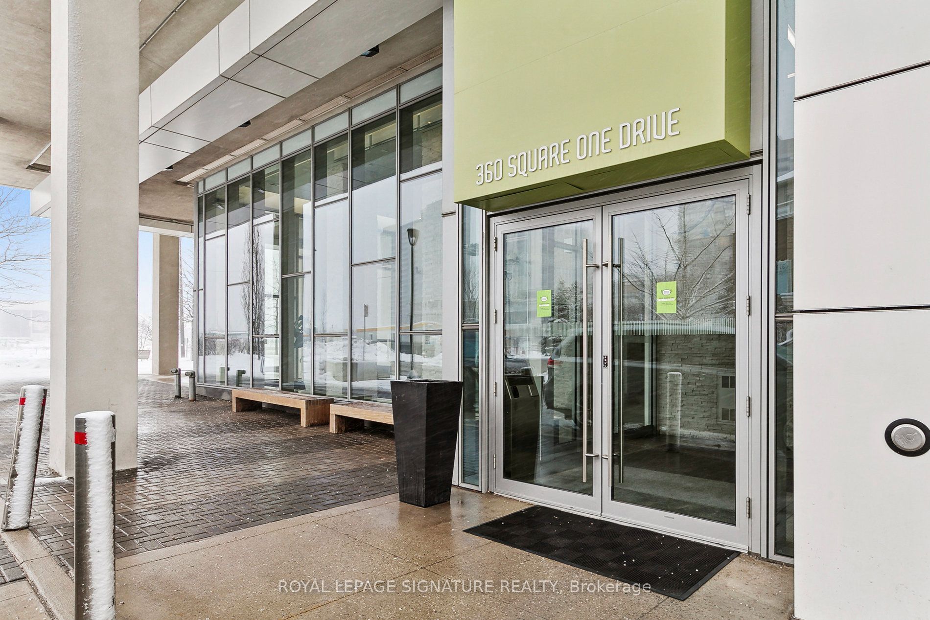 360 Square One Drive 2802, Mississauga, ON L5B 0G7 photo 2